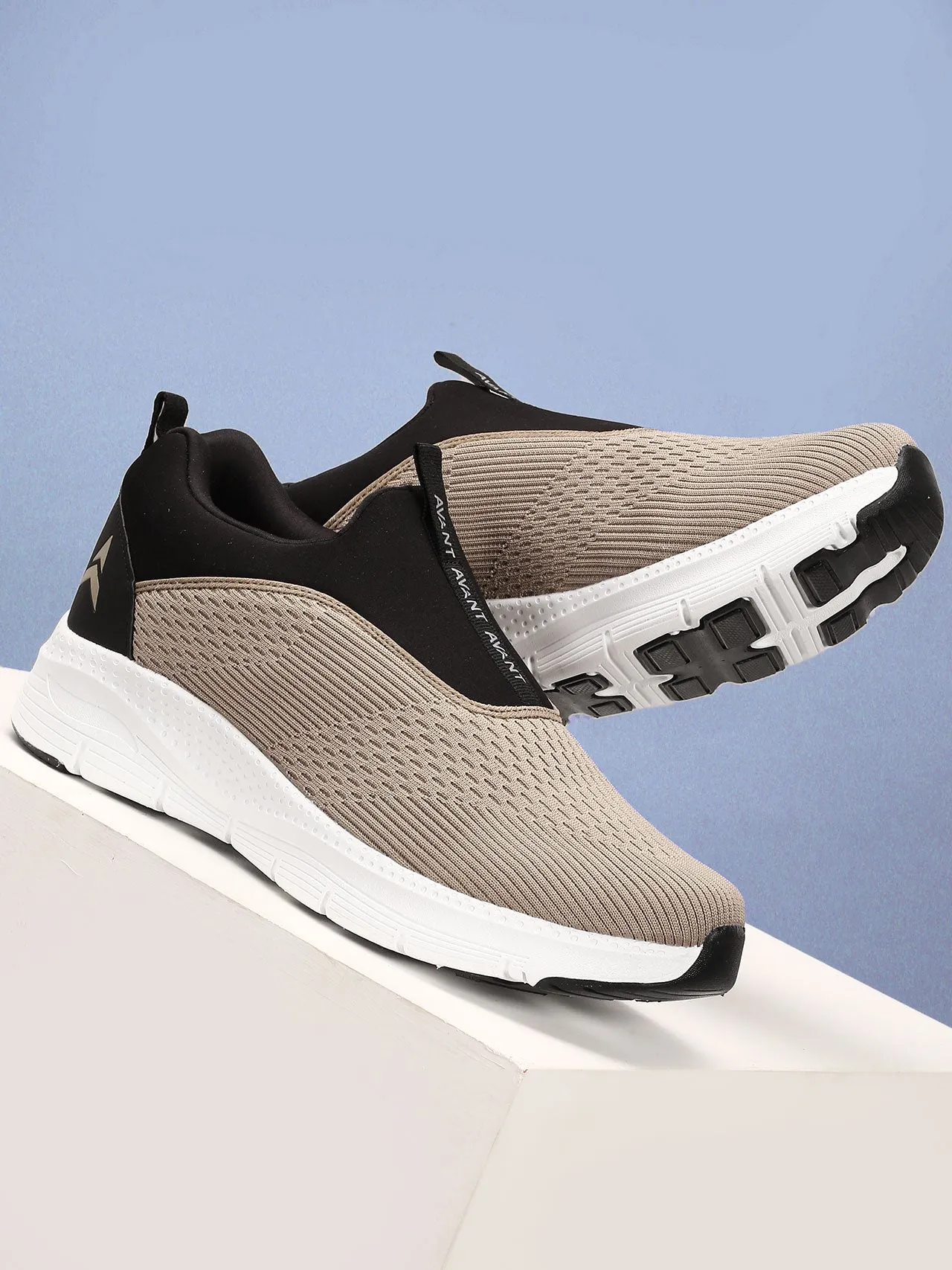 Avant Men's Sigma Slip on Walking Shoes - Tan Brown