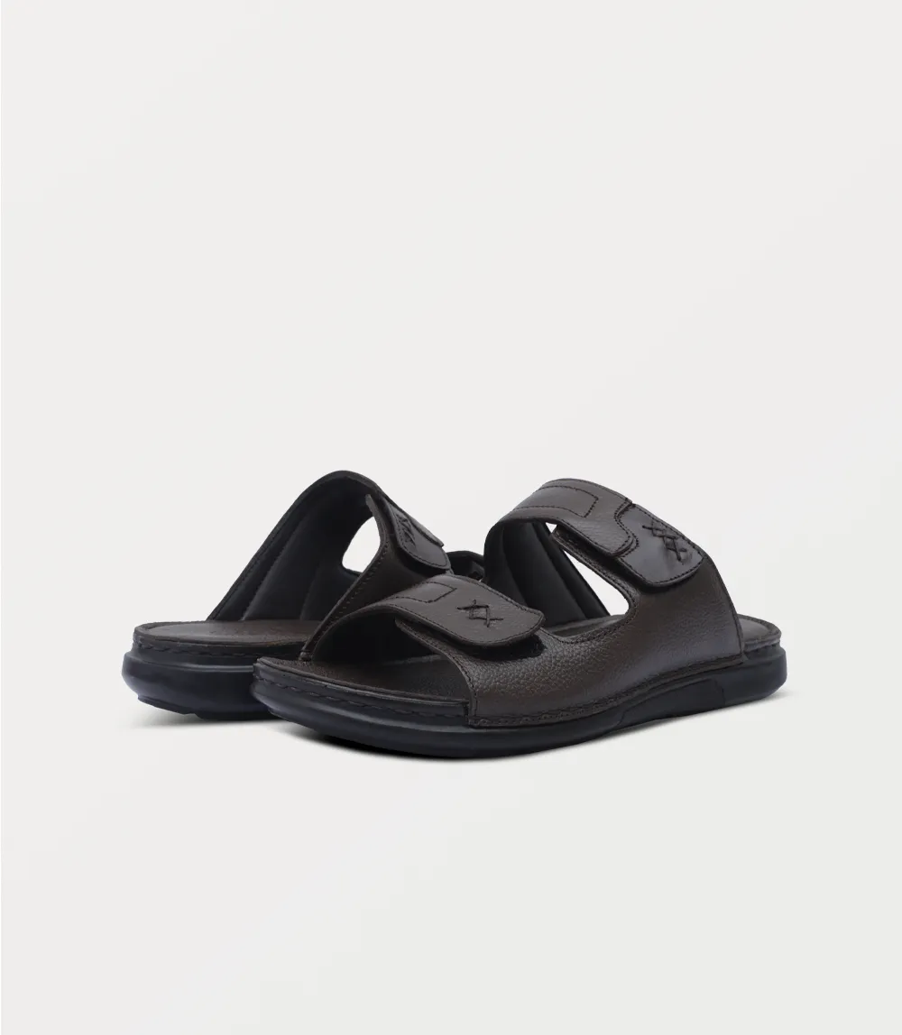 BM6878-BROWN-Men Slipper