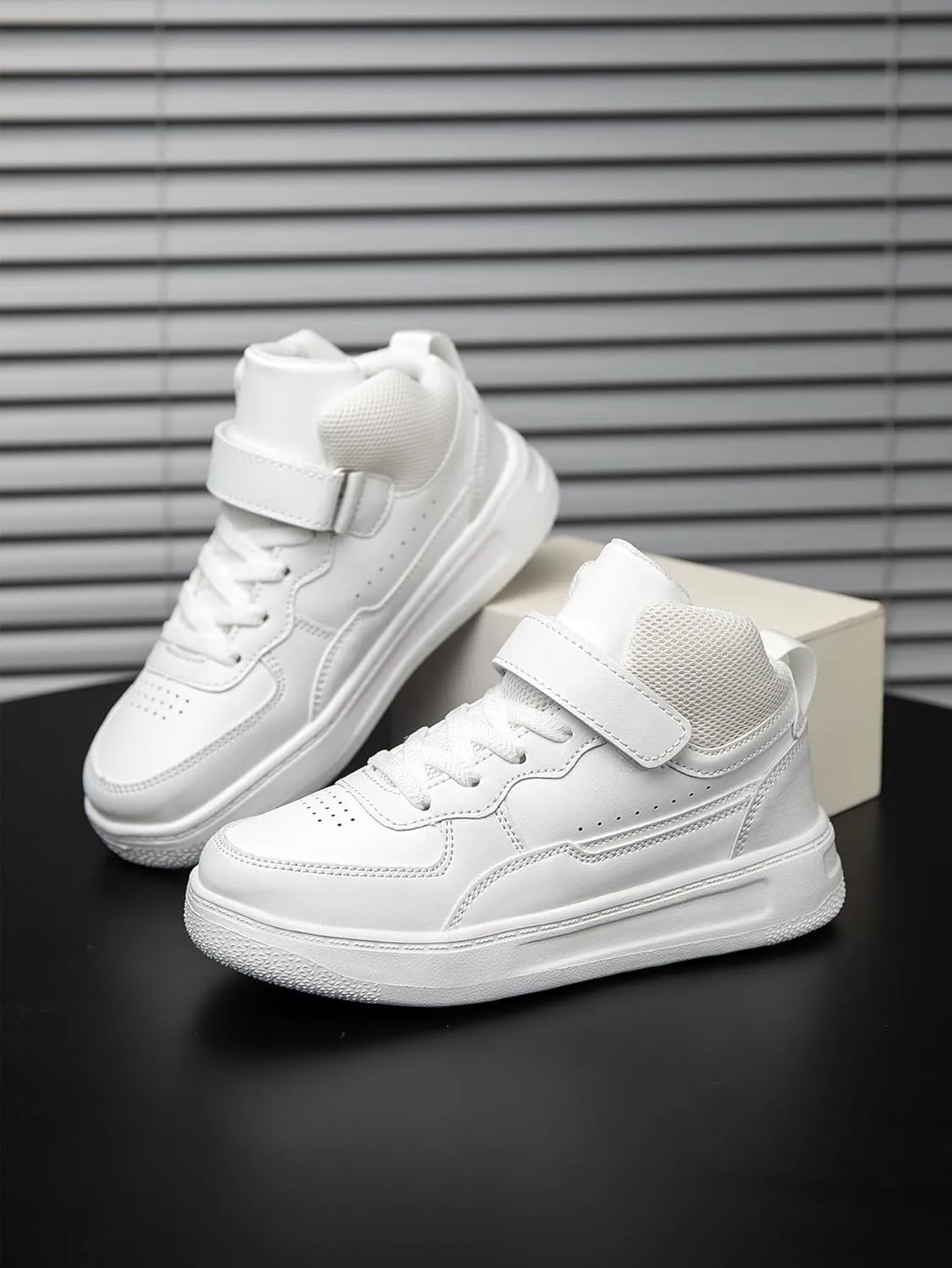 Boys Girls Sports Board Shoes with Leather Upper, Breathable Comfortable, for Basketball Running Walking Tennis Suitable for All Seasons