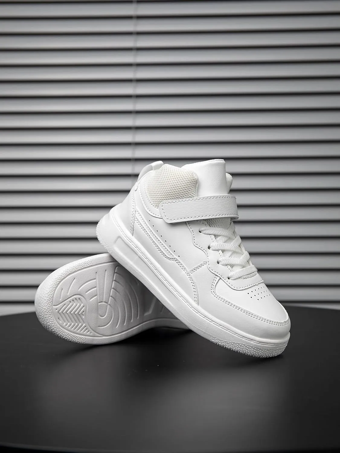 Boys Girls Sports Board Shoes with Leather Upper, Breathable Comfortable, for Basketball Running Walking Tennis Suitable for All Seasons