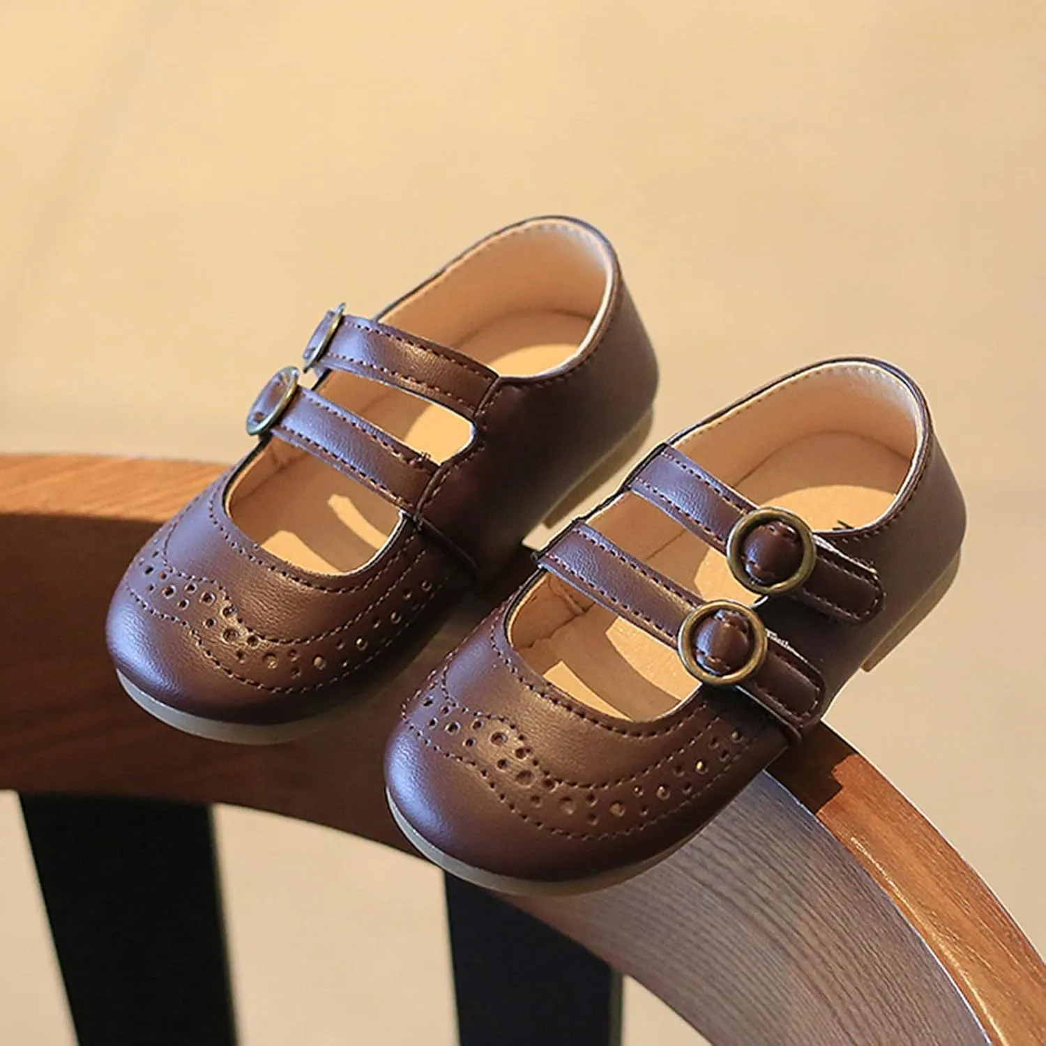 Buckle Shoes Summer And Autumn Girls Boots Cute Flat Hollow Hollow Breathable Comfortable Toddler Shoe Size 4