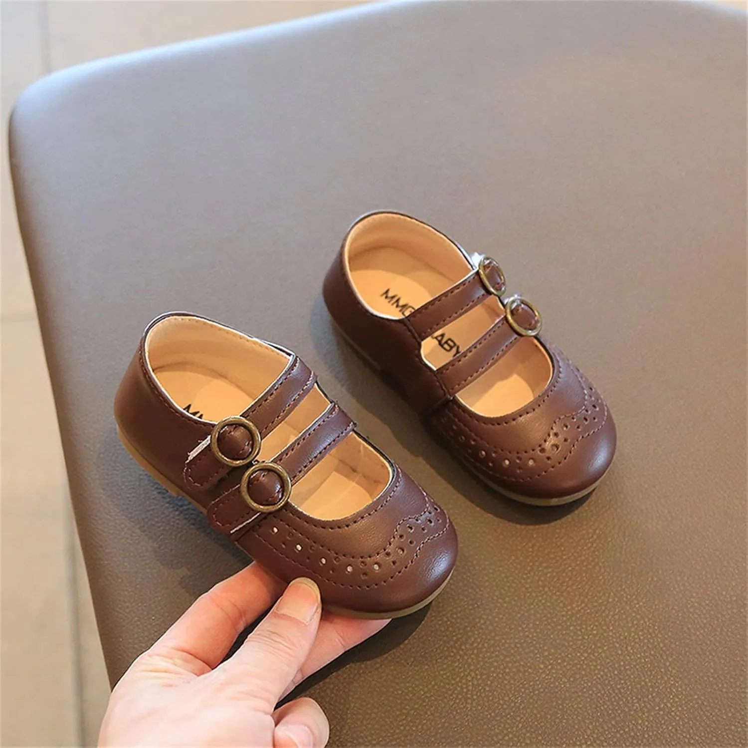 Buckle Shoes Summer And Autumn Girls Boots Cute Flat Hollow Hollow Breathable Comfortable Toddler Shoe Size 4