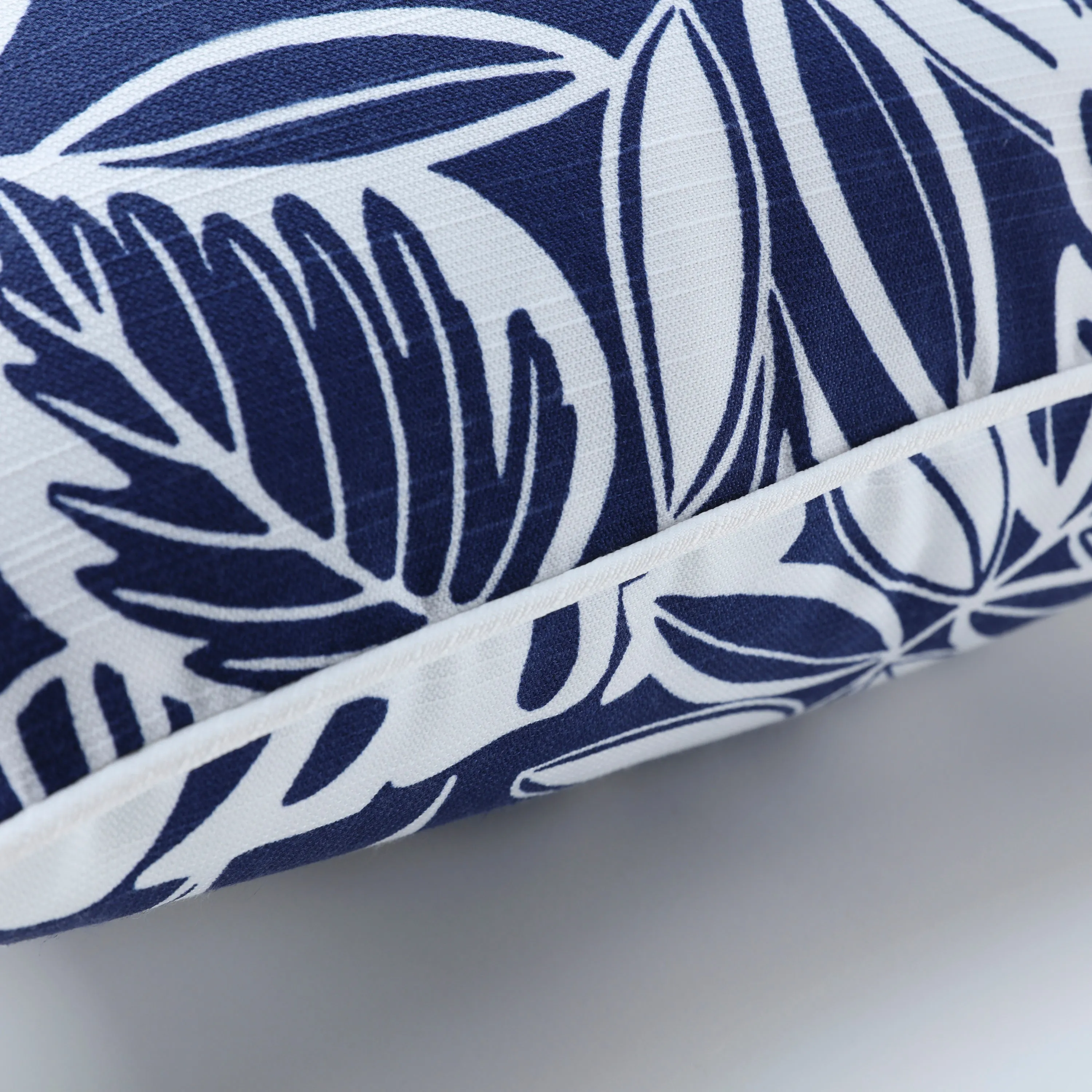 Delray Navy 18.5-Inch Throw Pillow (Set Of 2)