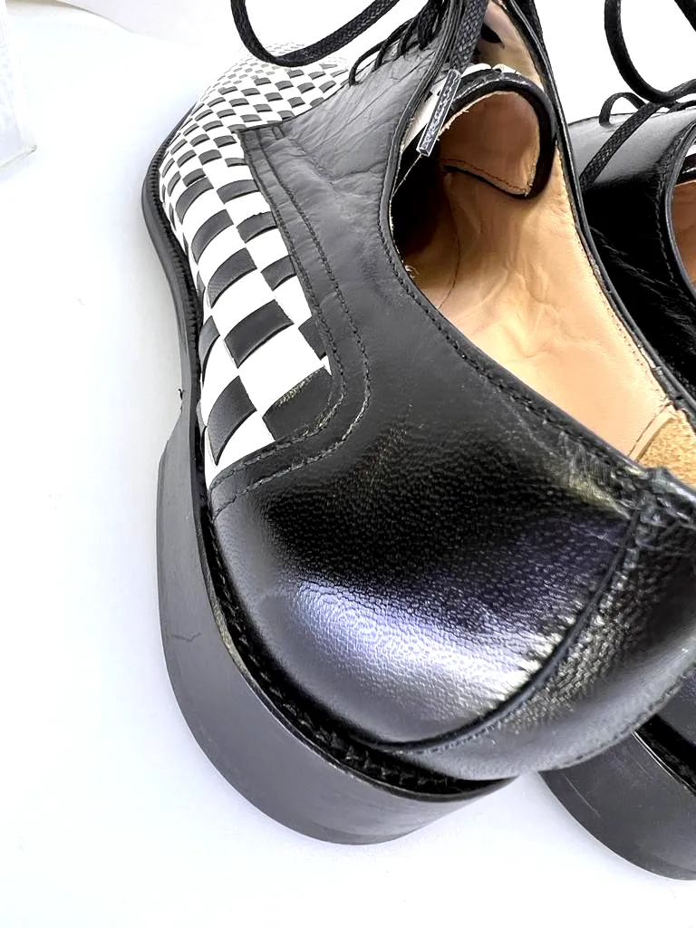 DIAN B. MILANO OXFORD SHOES