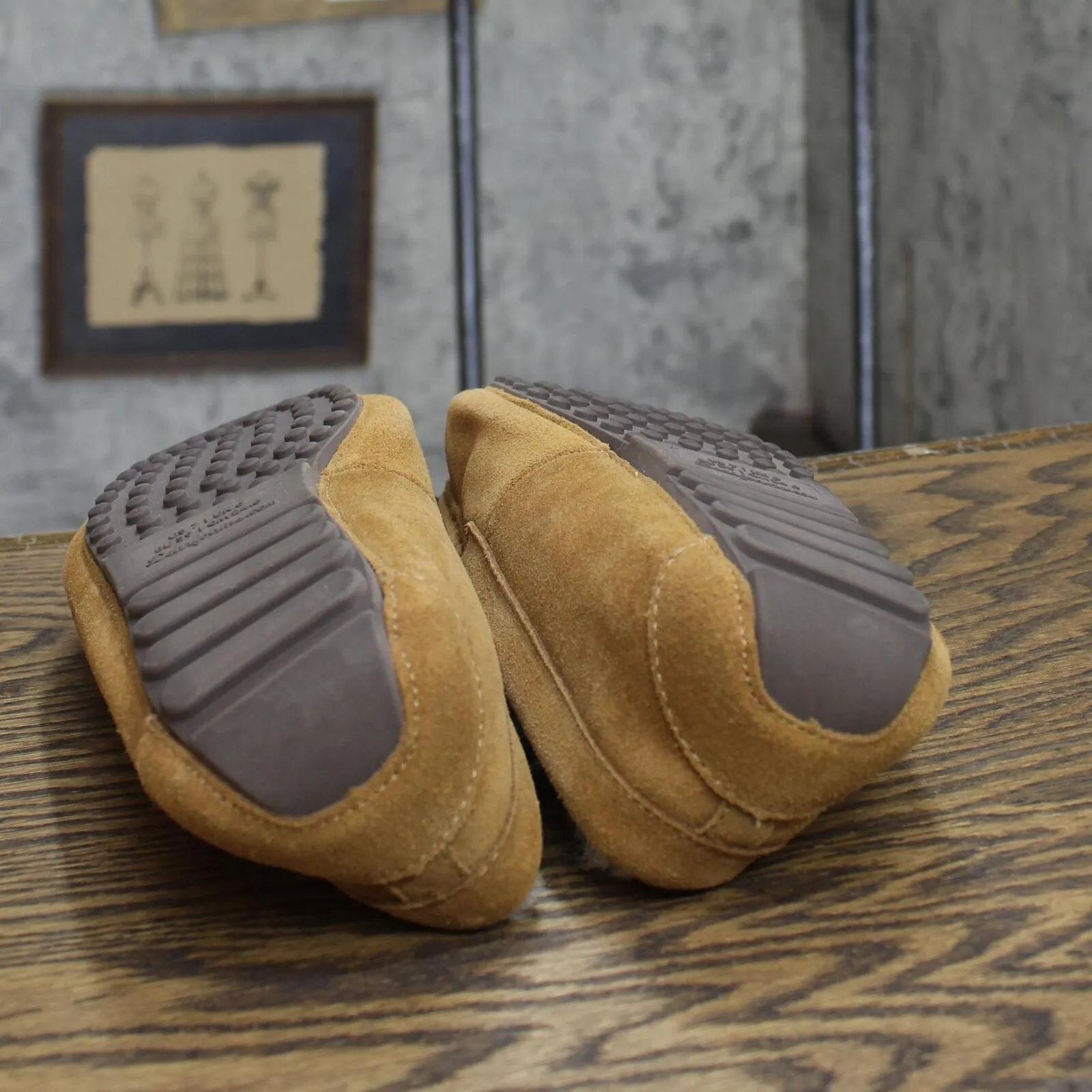 Dluxe By Dearfoams Mens Nelson Shearling Moccasin Slippers Chestnut Brown 7