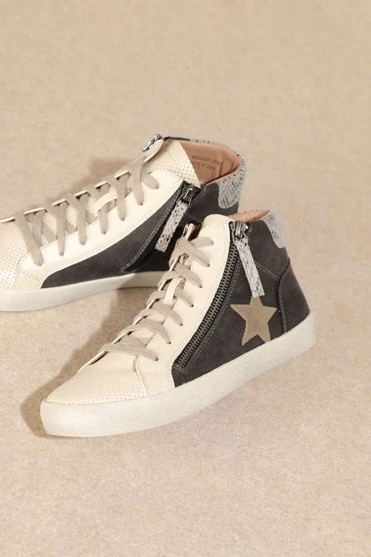 Elle Sneakers