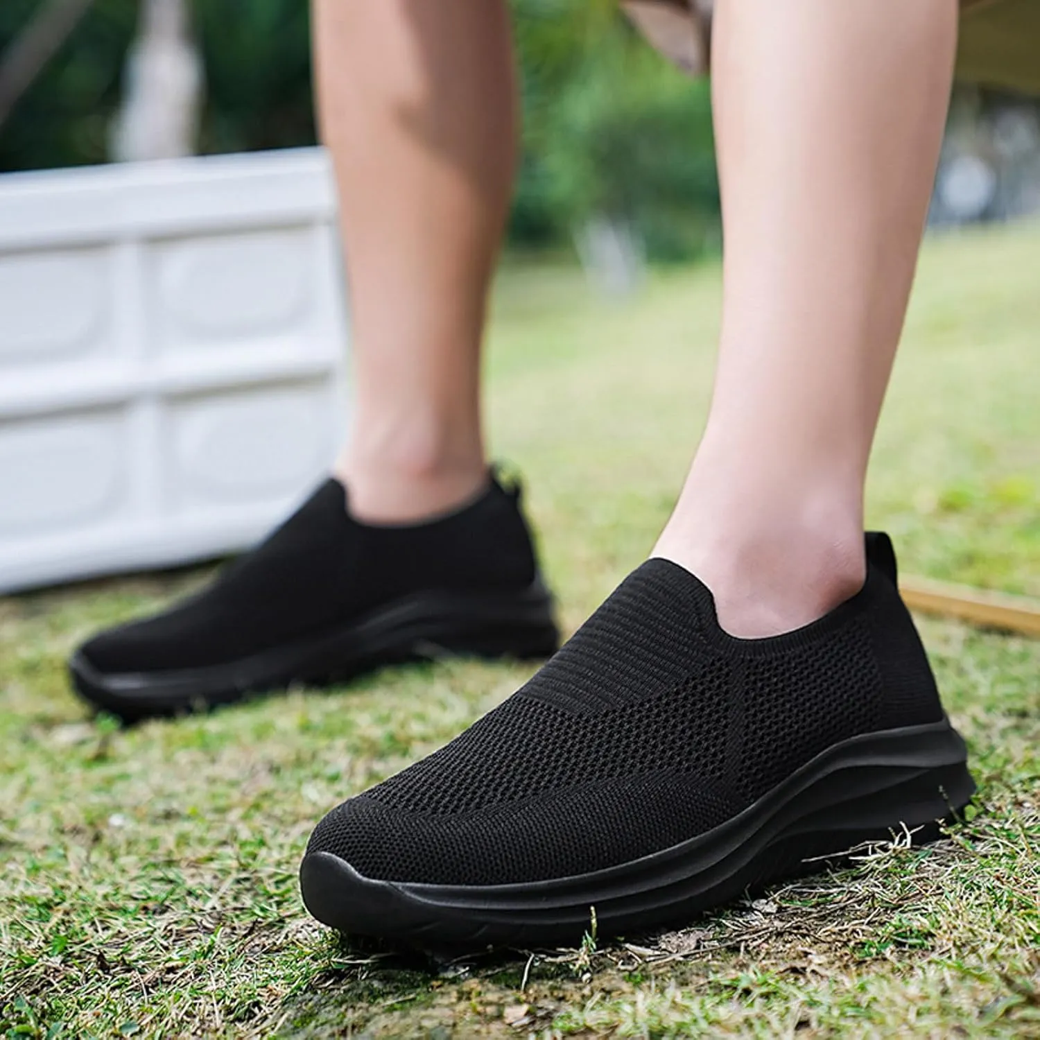 Fashion Lightweight Sneakers for Men Lightweight Sport Gym Jogging Walking Sneaker Elastic Fly Woven Mesh Shoes