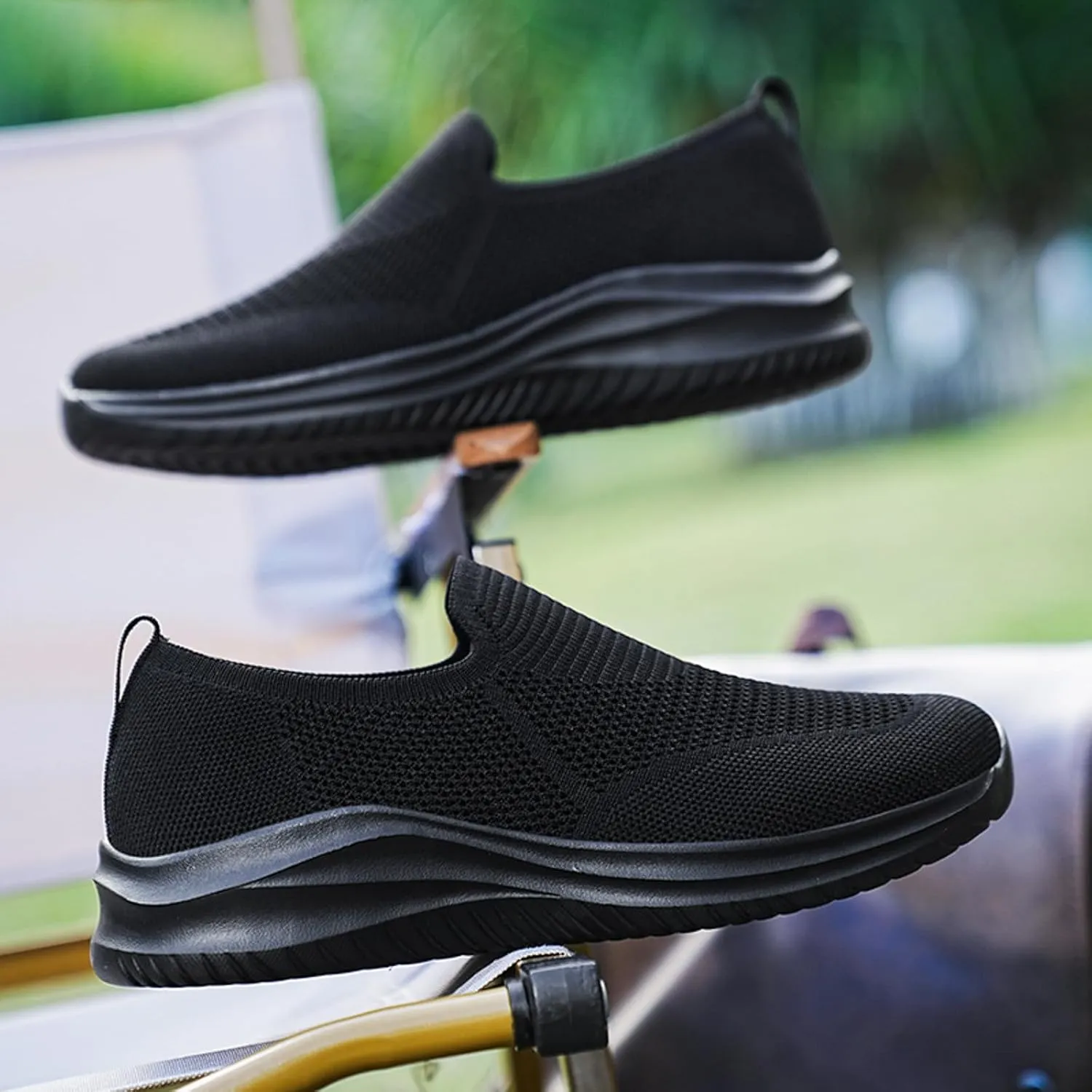 Fashion Lightweight Sneakers for Men Lightweight Sport Gym Jogging Walking Sneaker Elastic Fly Woven Mesh Shoes