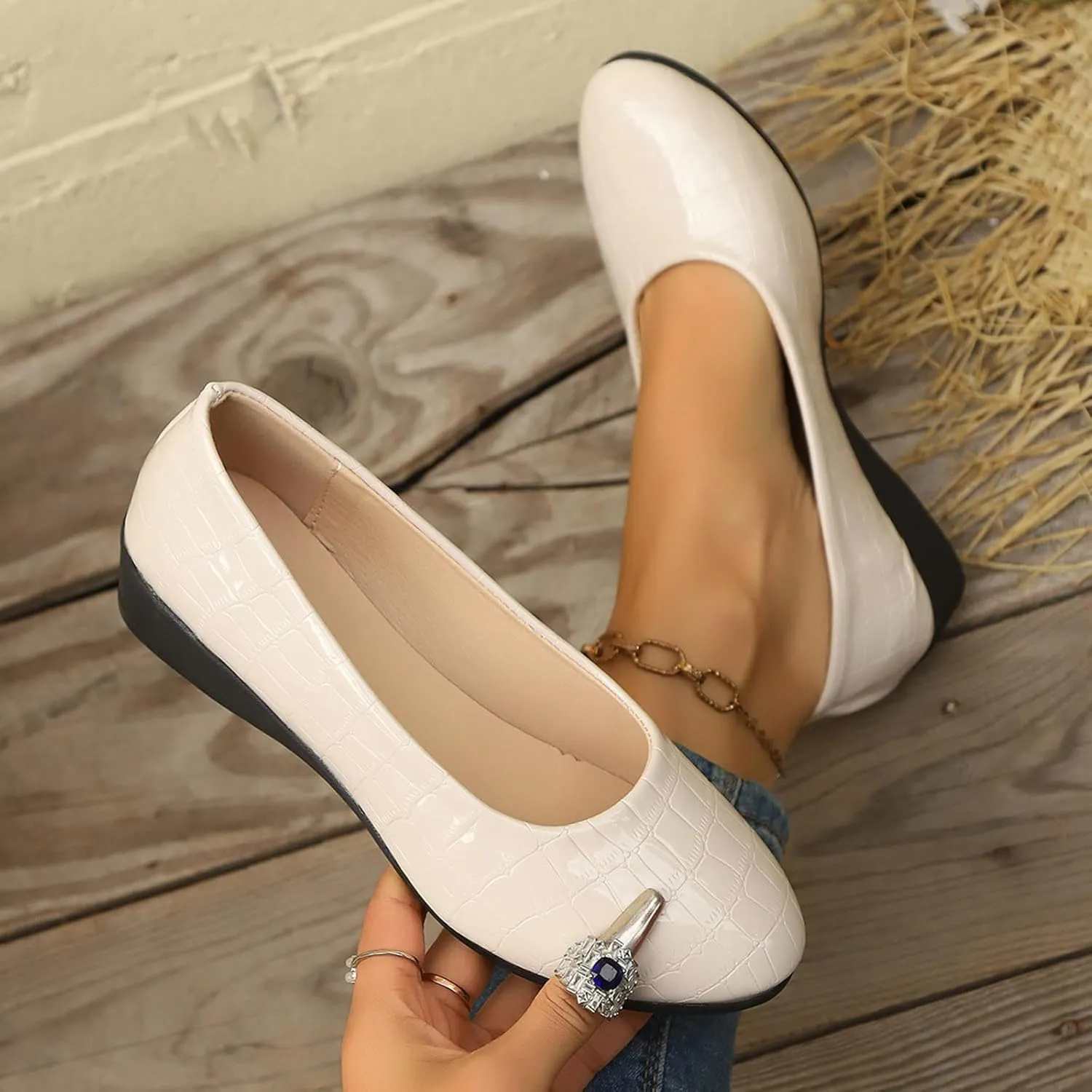 Flats for Women Soft Ballet Shoes Comfortable PU Leather Dressy Flat Shoes Round Toe Slip on Walking, Driving, Work