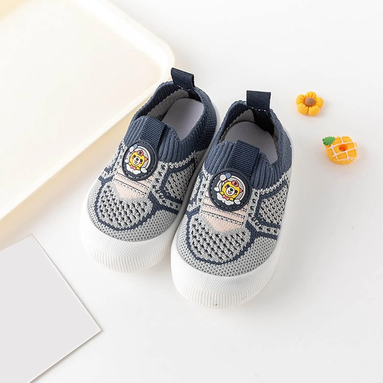 Girls Cartoon Shoes Toddler Girls Boys Sneakers Board Shoes Summer Mesh Surface Breathable Shoes Light Soft Sole