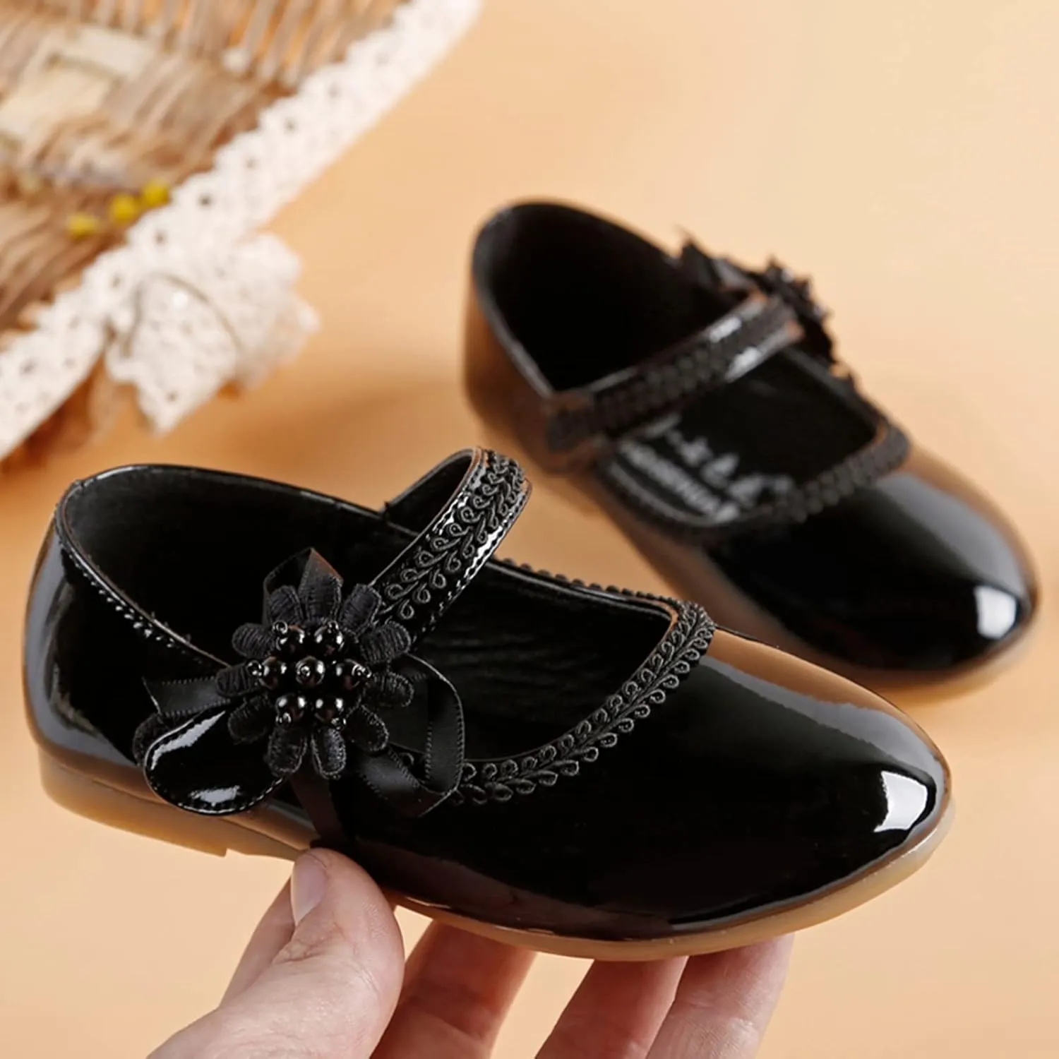 Girls Dress Mary Jane Shoes Toddler Hook and Loop Flower Flat Princess Little/Big Kid Wedding Performance Sandal