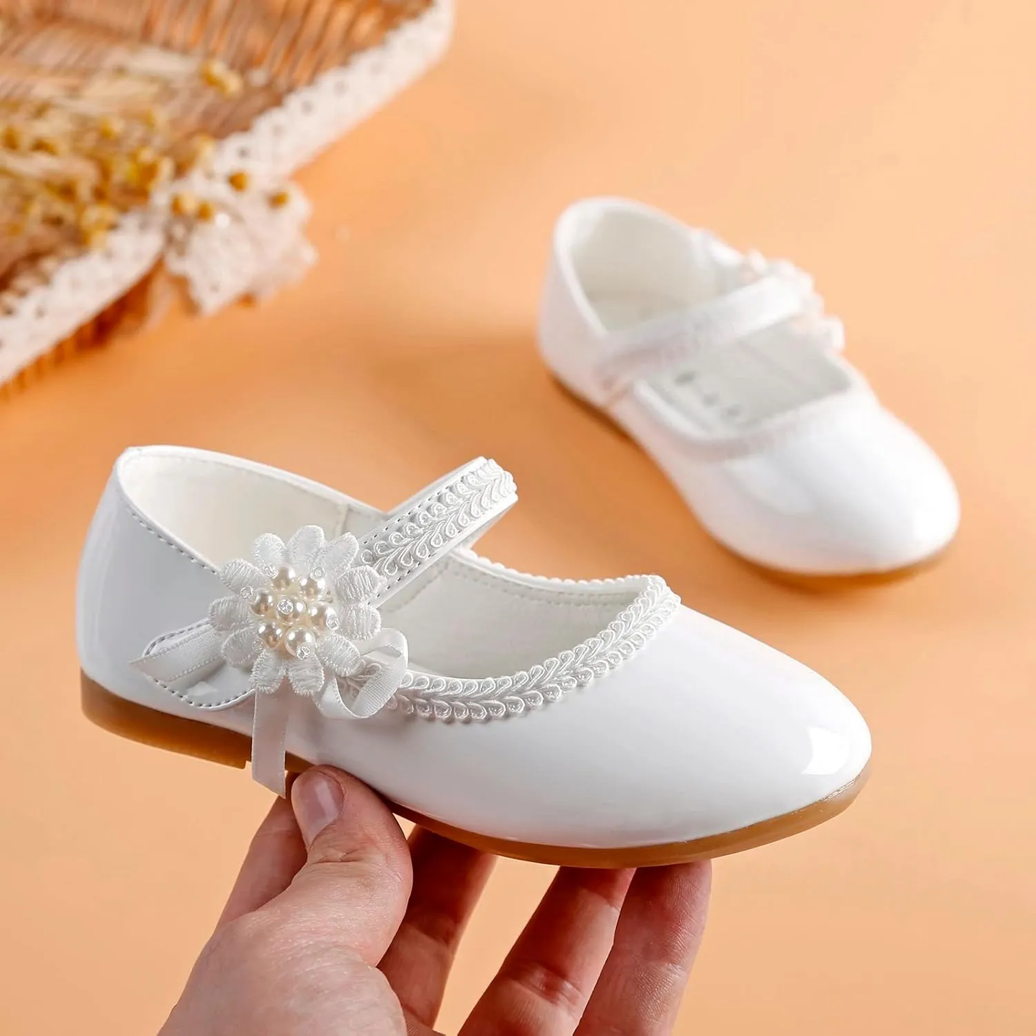 Girls Dress Mary Jane Shoes Toddler Hook and Loop Flower Flat Princess Little/Big Kid Wedding Performance Sandal