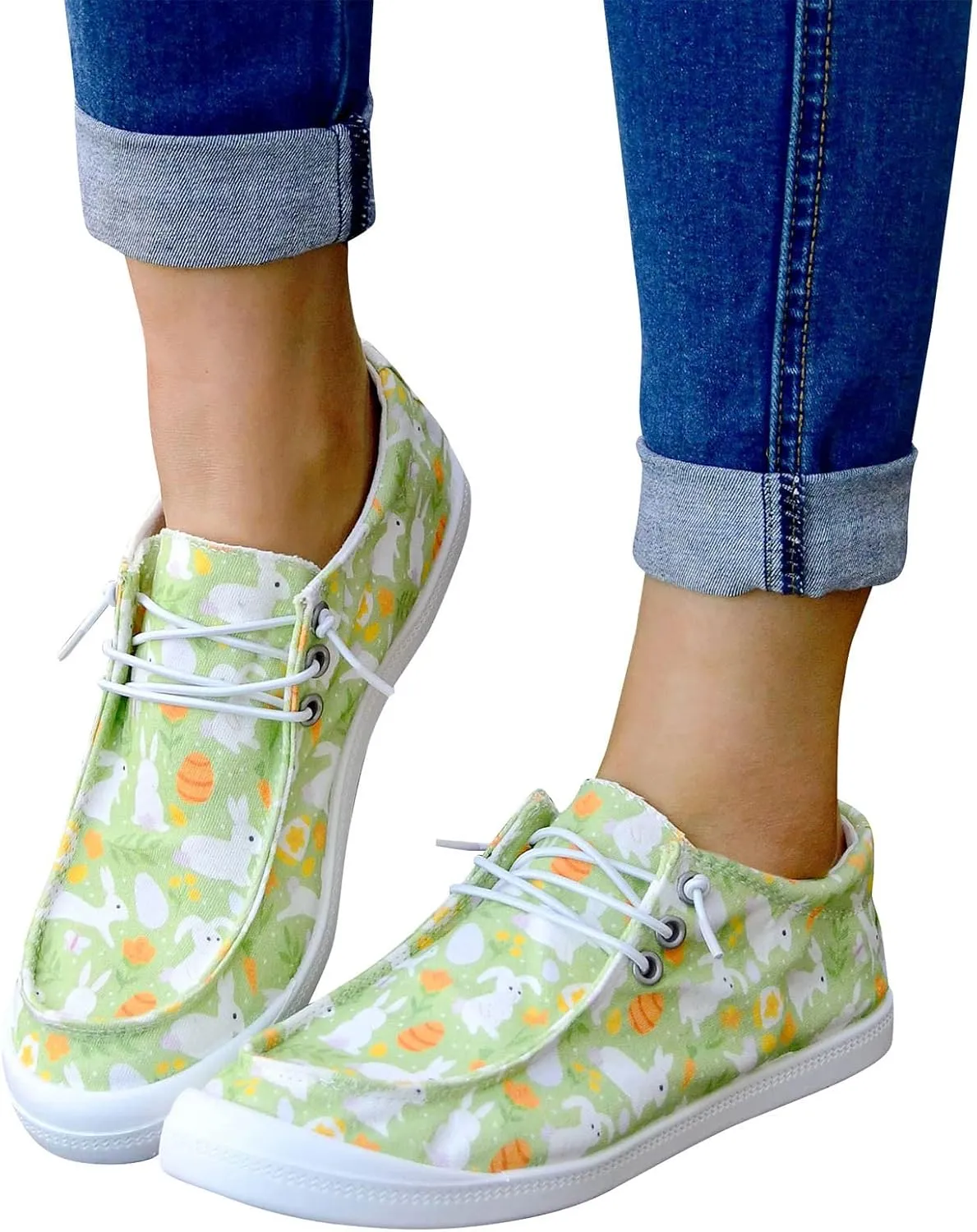 Gumipy Women's Lace-Up Loafers Valentine's Day Love Heart Print Fashion Sneaker Comfortable Lightweight Canvas Shoes Breathable Walking Shoes