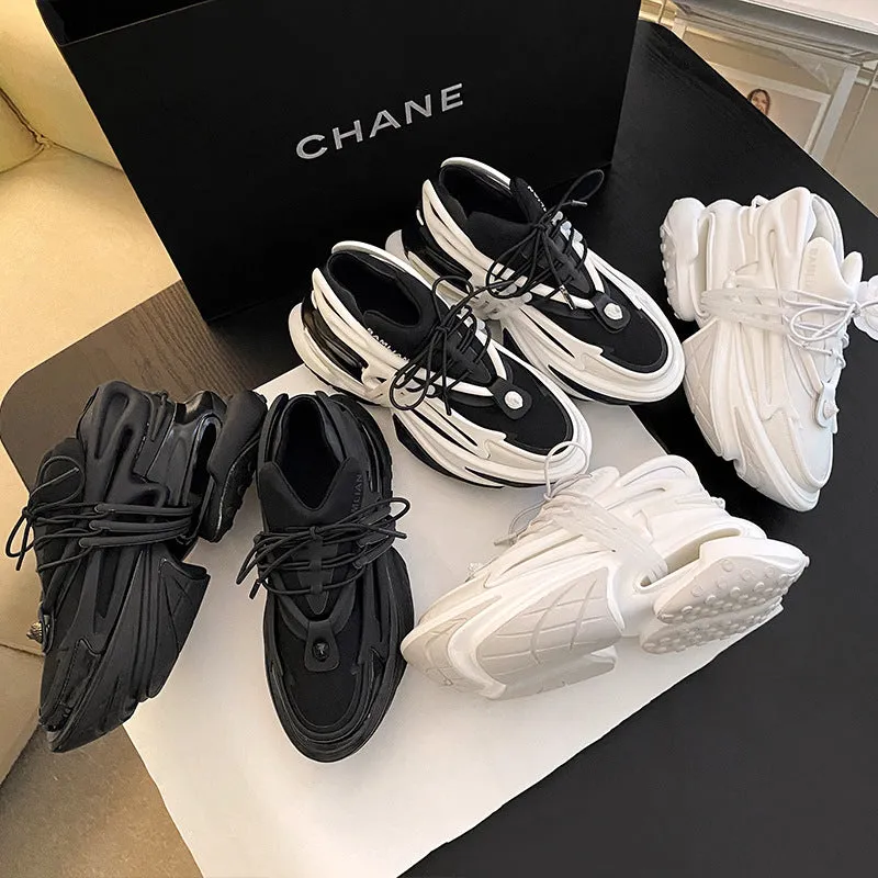 Helios Sneakers