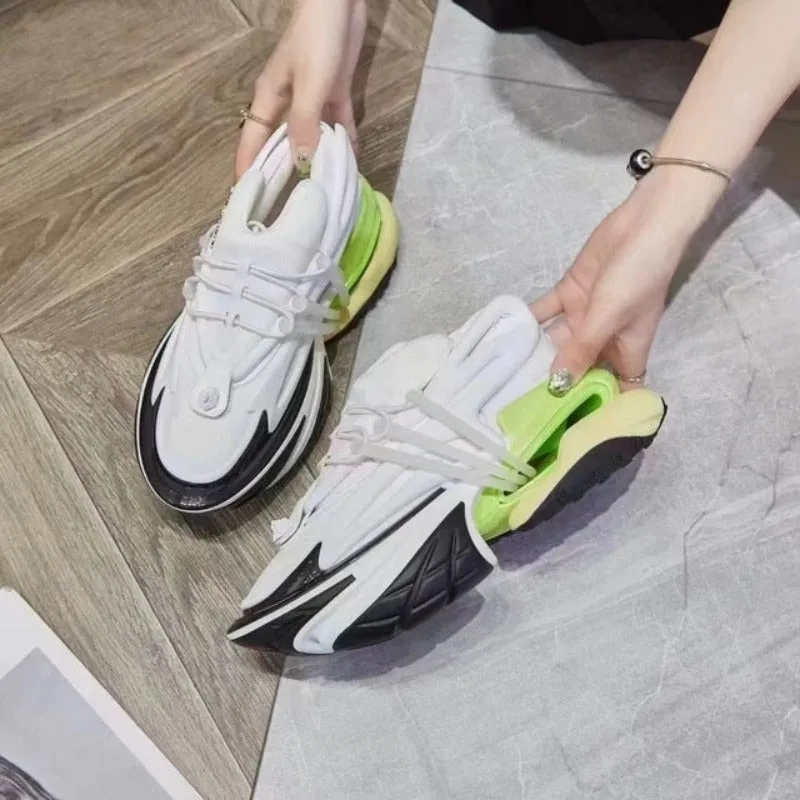Helios Sneakers
