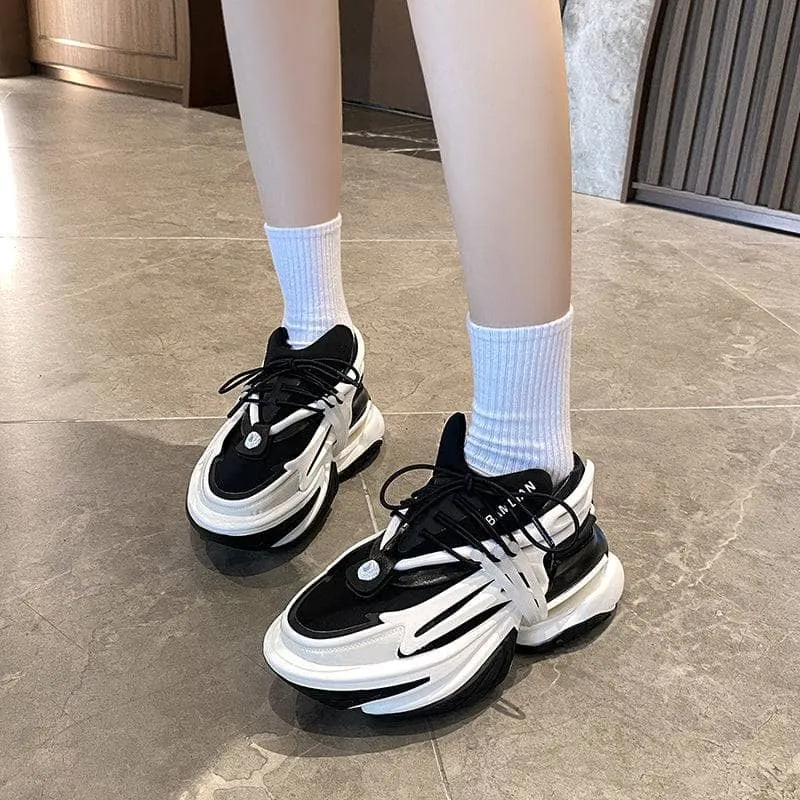 Helios Sneakers