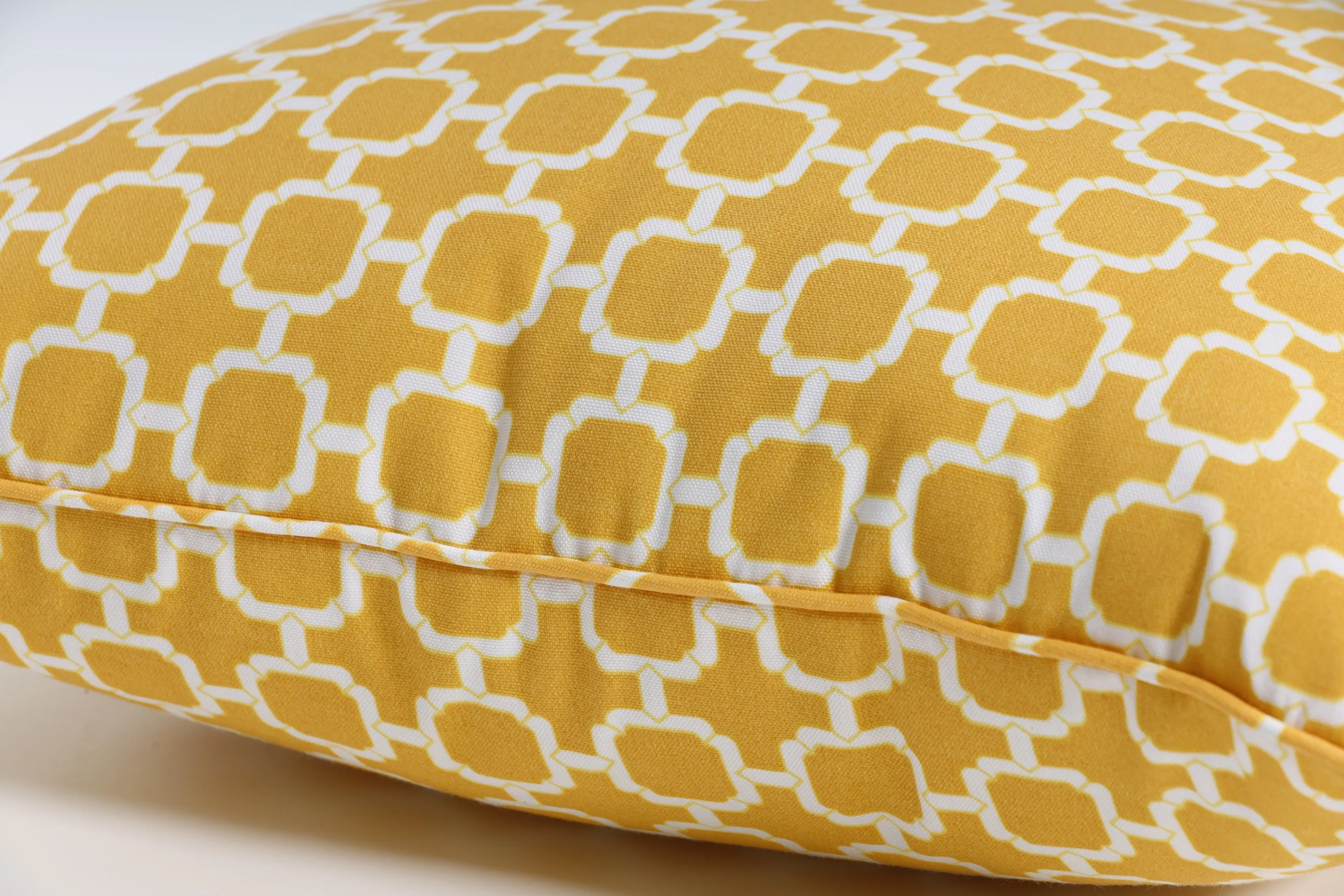 Hockley Yellow 18.5-Inch Throw Pillow (Set Of 2)