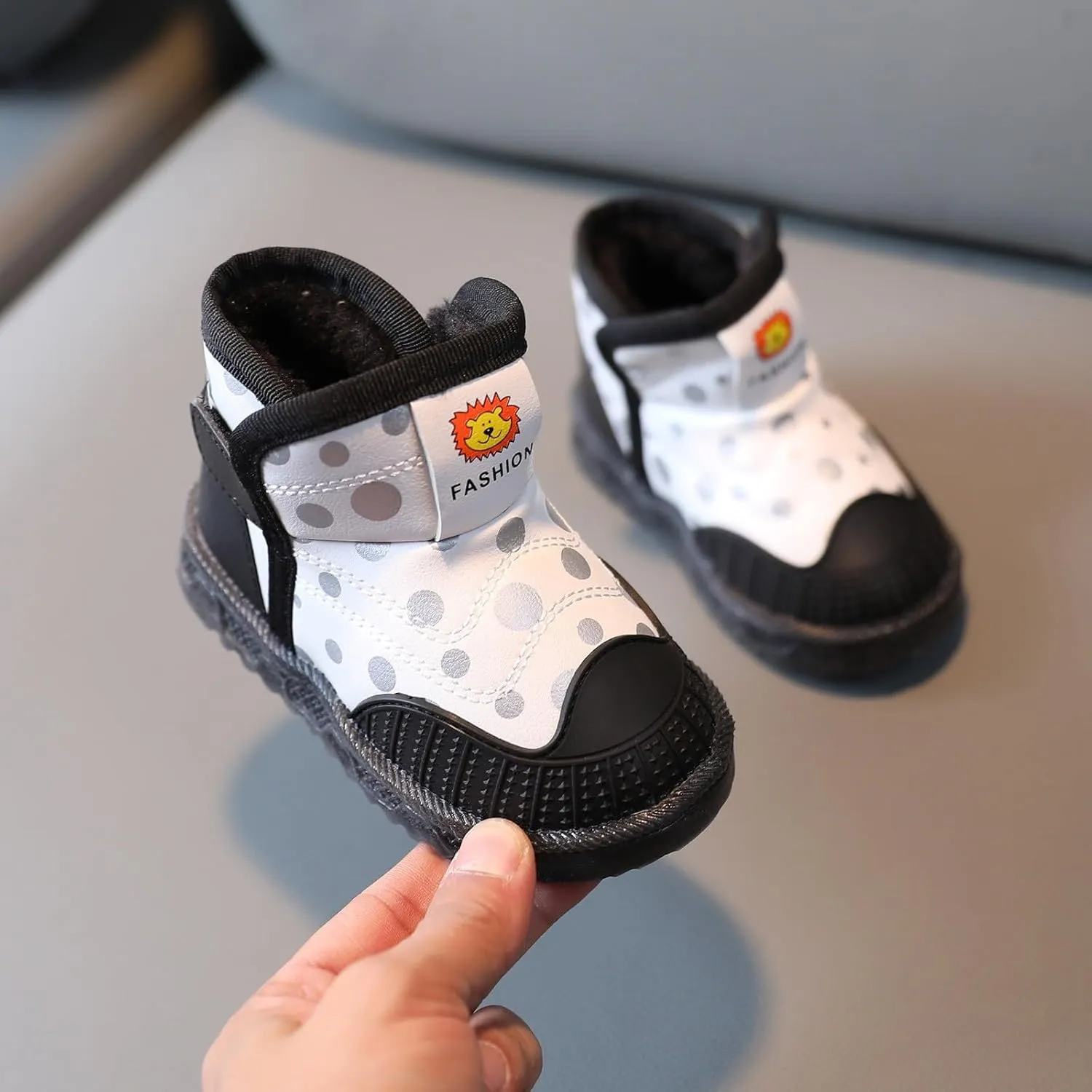 Light Up Shoes Toddler Lac𝐞 Up Non-Slip Ankle Boots Led Shoes Kid Luminous Shoes Baby Cold Weather Boots