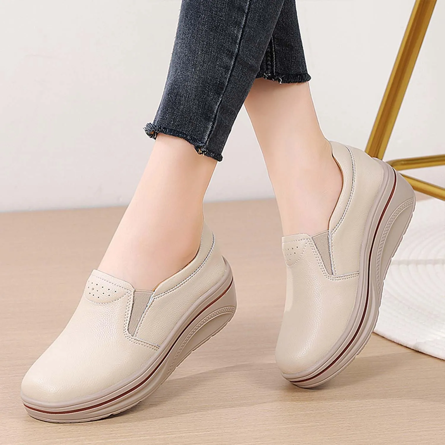 MEBAMY Women's Leather Soft Slip-On Loafers,Round Toe Platform Casual Sneakers,Non-Slip Heighten Low Top Comfortable Walking Loafers Black
