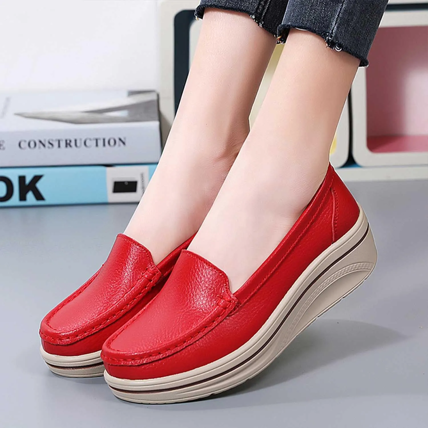 MEBAMY Women's Thick Sole Slip-On Loafers Comfortable Arch Support Casual Thick-Soled Casual Shoes Non-Slip Low-Top Loafers Shoes for Women Black