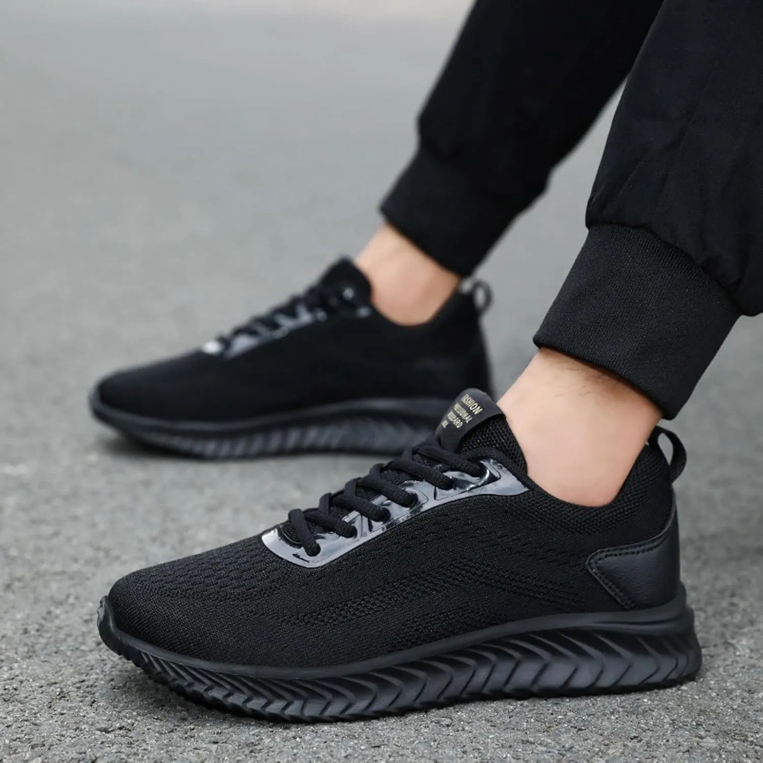 Men Sports Shoes Fashion New Pattern Simple Solid Flat Bottom Comfortable Lace Up Mesh Breathable Mens Sneaker Storage