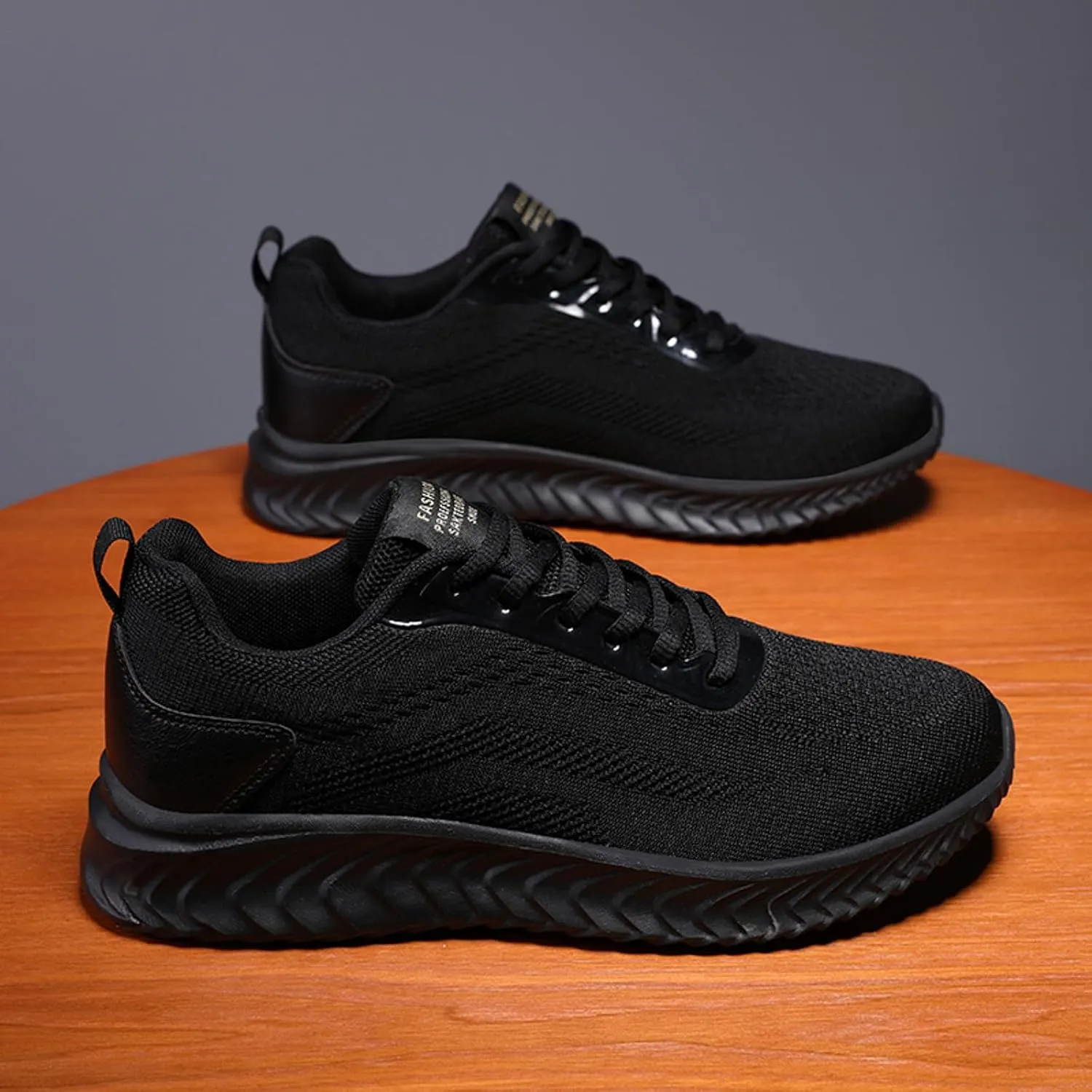 Men Sports Shoes Fashion New Pattern Simple Solid Flat Bottom Comfortable Lace Up Mesh Breathable Mens Sneaker Storage