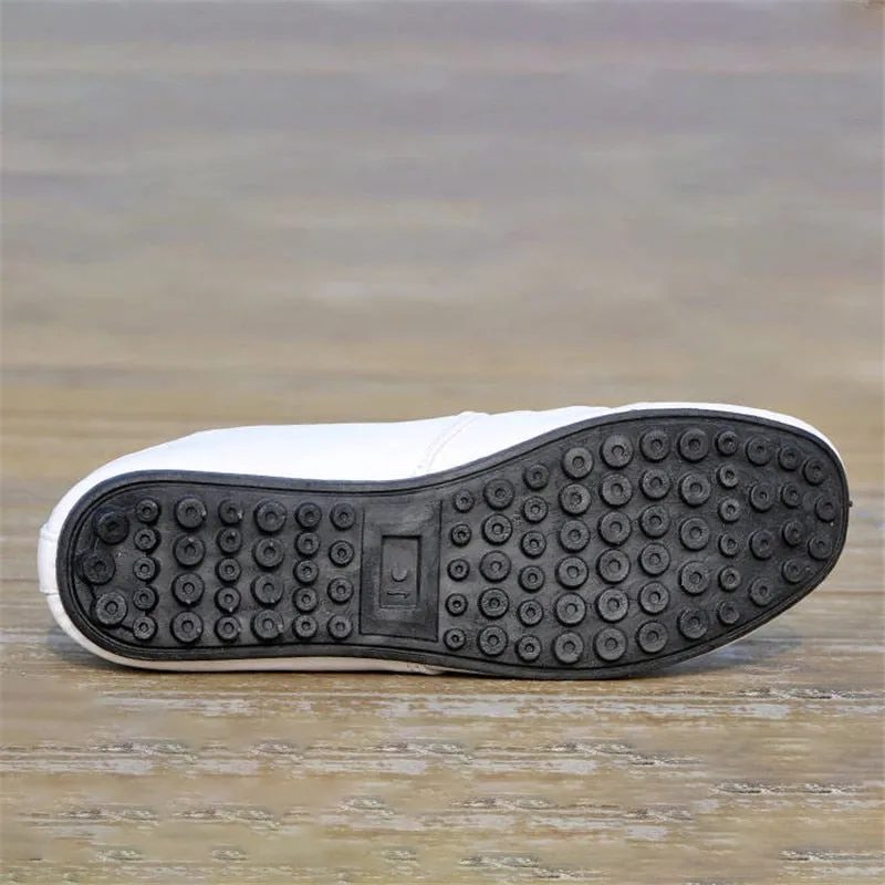 Men&#39;s Leather Casual Shoes Breathable Slip Men Driving Peas Shoes Spring and Autumn New Style Men&#39;s Shoes The British Sneakers
