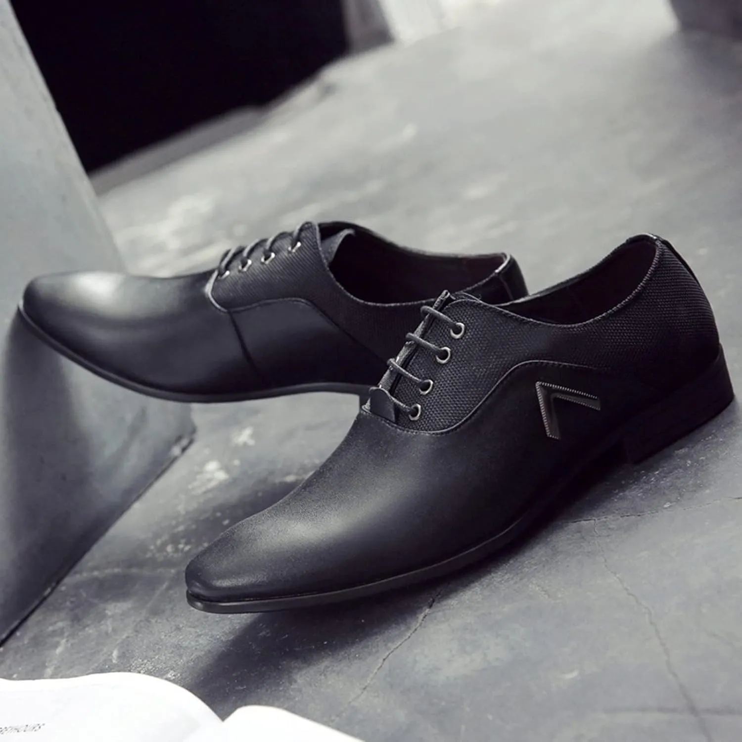 Mens Dress Shoes Fashion Lace-Up Pointed-Toe Formal Suit Shoes Classic Modern Business Wedding Oxford Shoes for Men