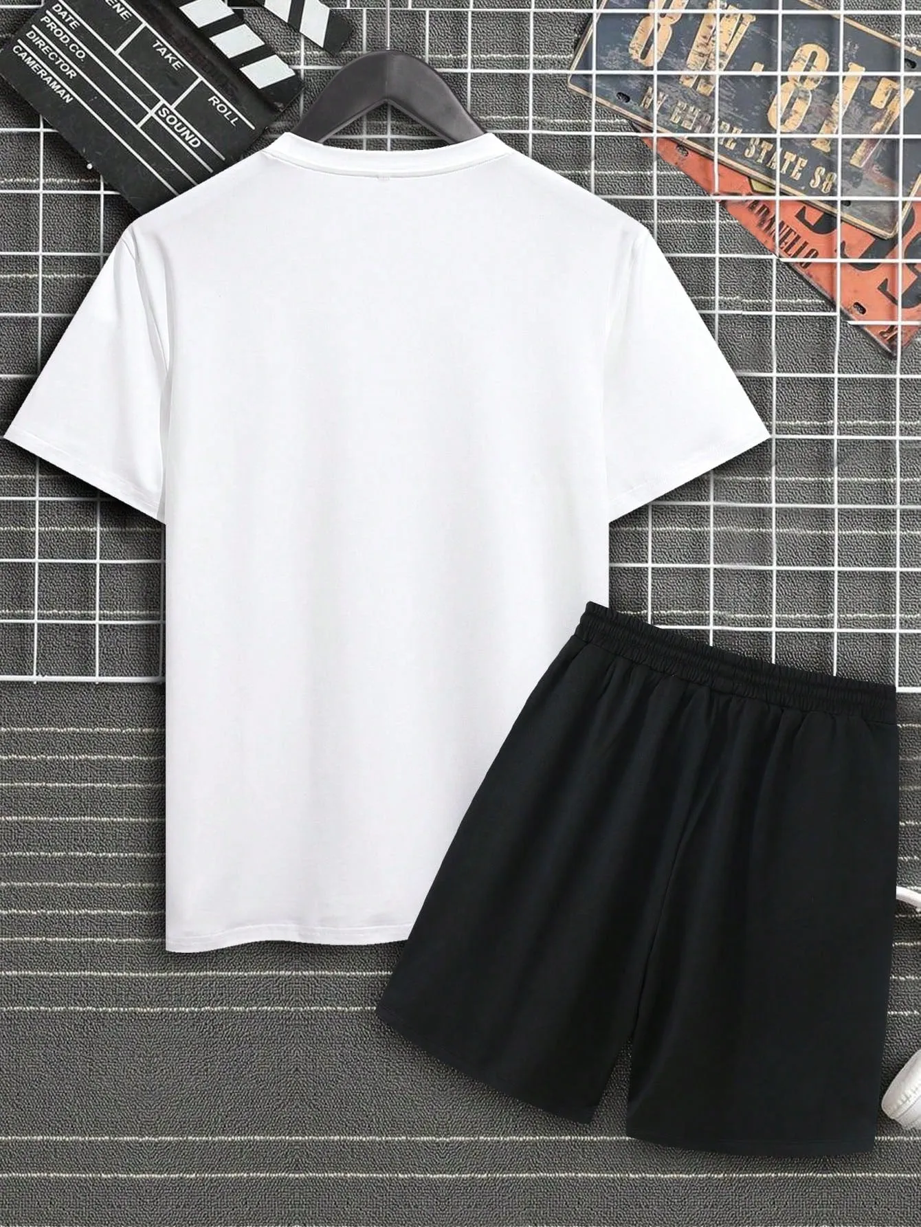 Men's Letter Print T-Shirt And Drawstring Waist Shorts Set