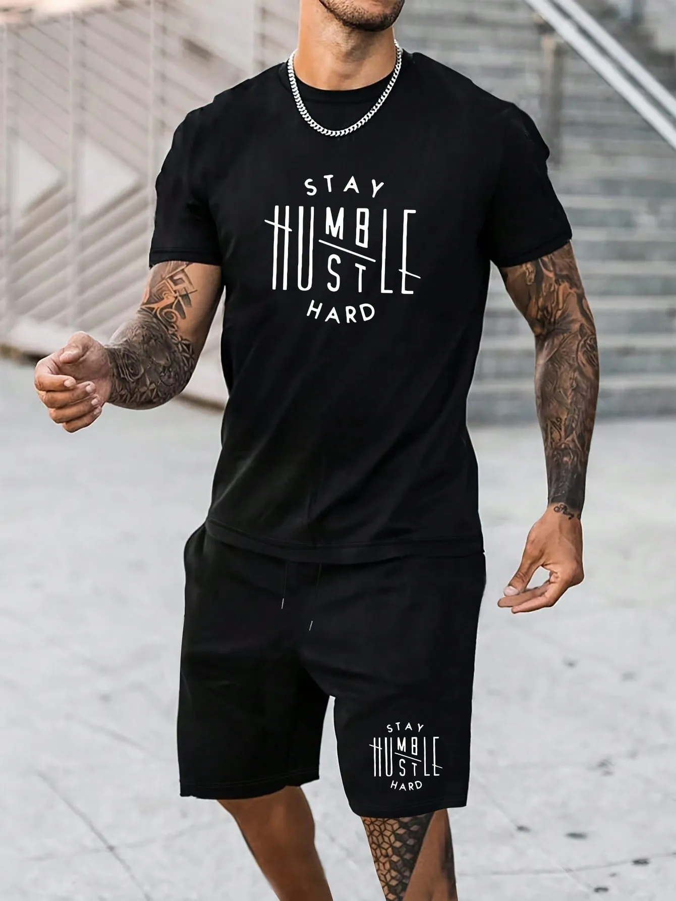 Men's Letter Print T-Shirt And Drawstring Waist Shorts Set