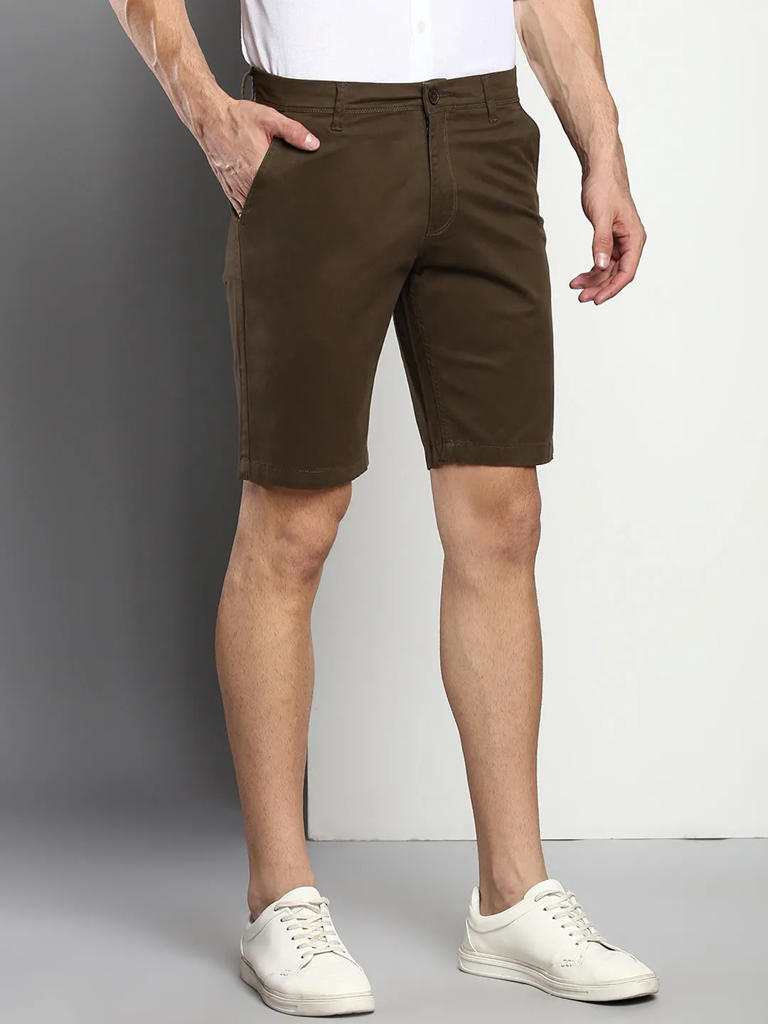 Men's Olive Slim Fit Mid Rise Casual Cotton Shorts