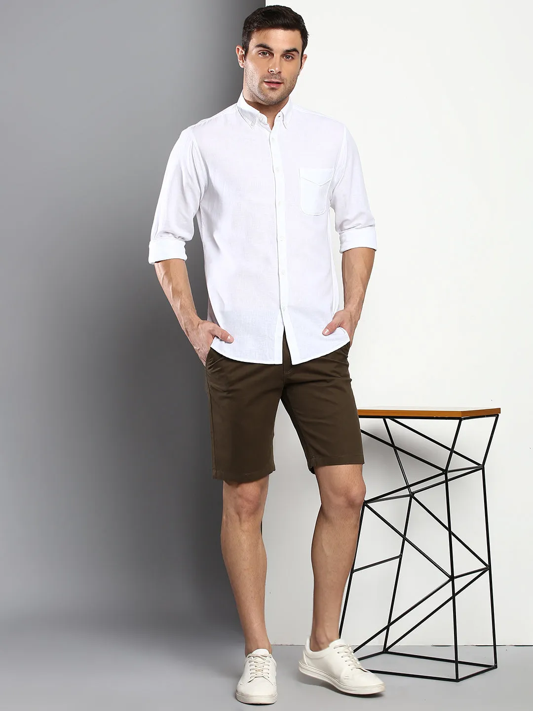 Men's Olive Slim Fit Mid Rise Casual Cotton Shorts