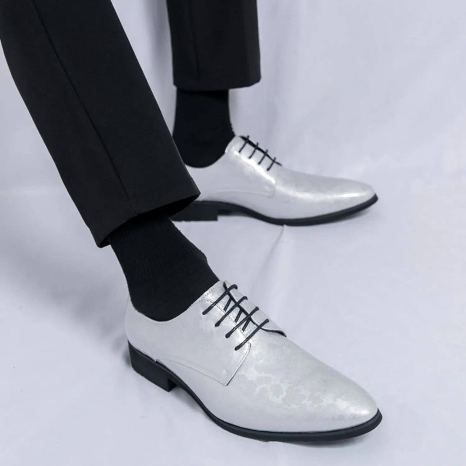Mens Retro Printed Patent Leather Lace Up Dress Oxfords Shoes Low Top Pointed Toe Non-Slip Chunky Heels Casual Dreby Shoes for Formal Business Wedding