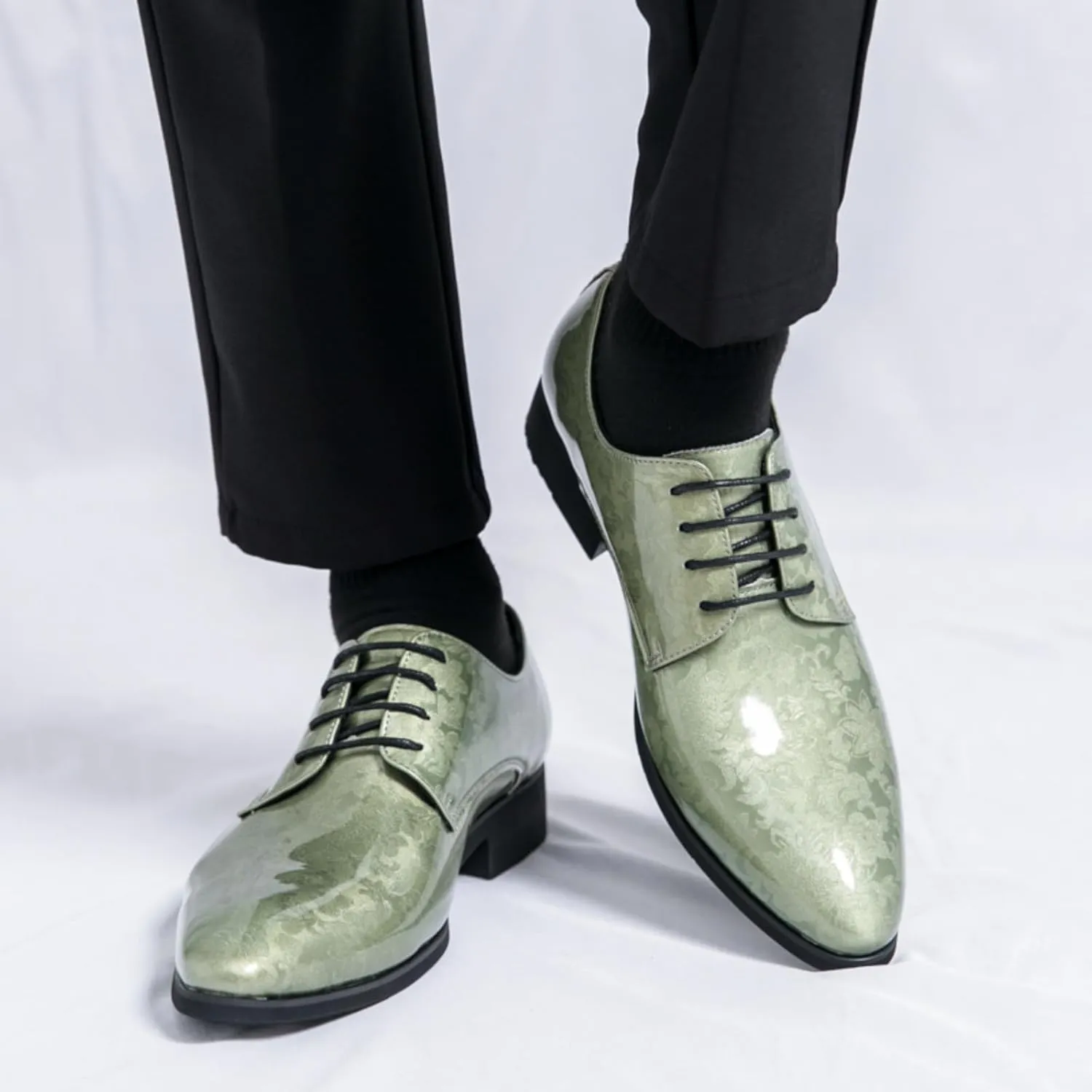 Mens Retro Printed Patent Leather Lace Up Dress Oxfords Shoes Low Top Pointed Toe Non-Slip Chunky Heels Casual Dreby Shoes for Formal Business Wedding