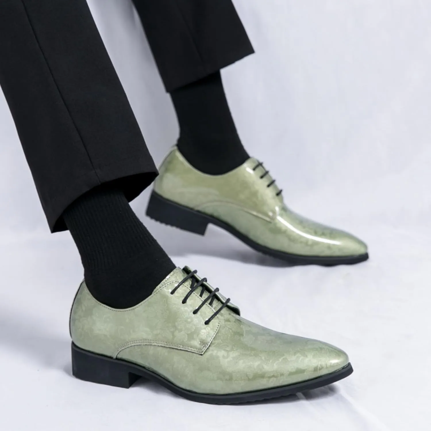 Mens Retro Printed Patent Leather Lace Up Dress Oxfords Shoes Low Top Pointed Toe Non-Slip Chunky Heels Casual Dreby Shoes for Formal Business Wedding