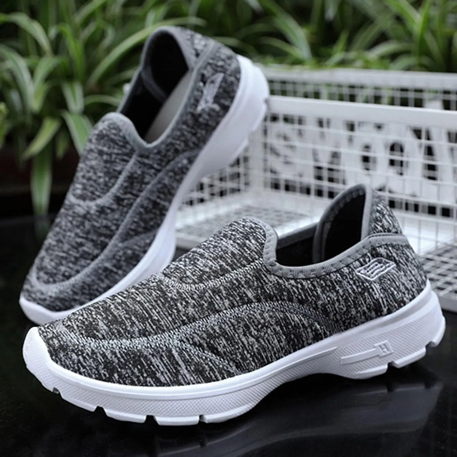 Mens Slip On Men's and Women's Soft Soled Breathable and Comfortable Sports Casual Shoes