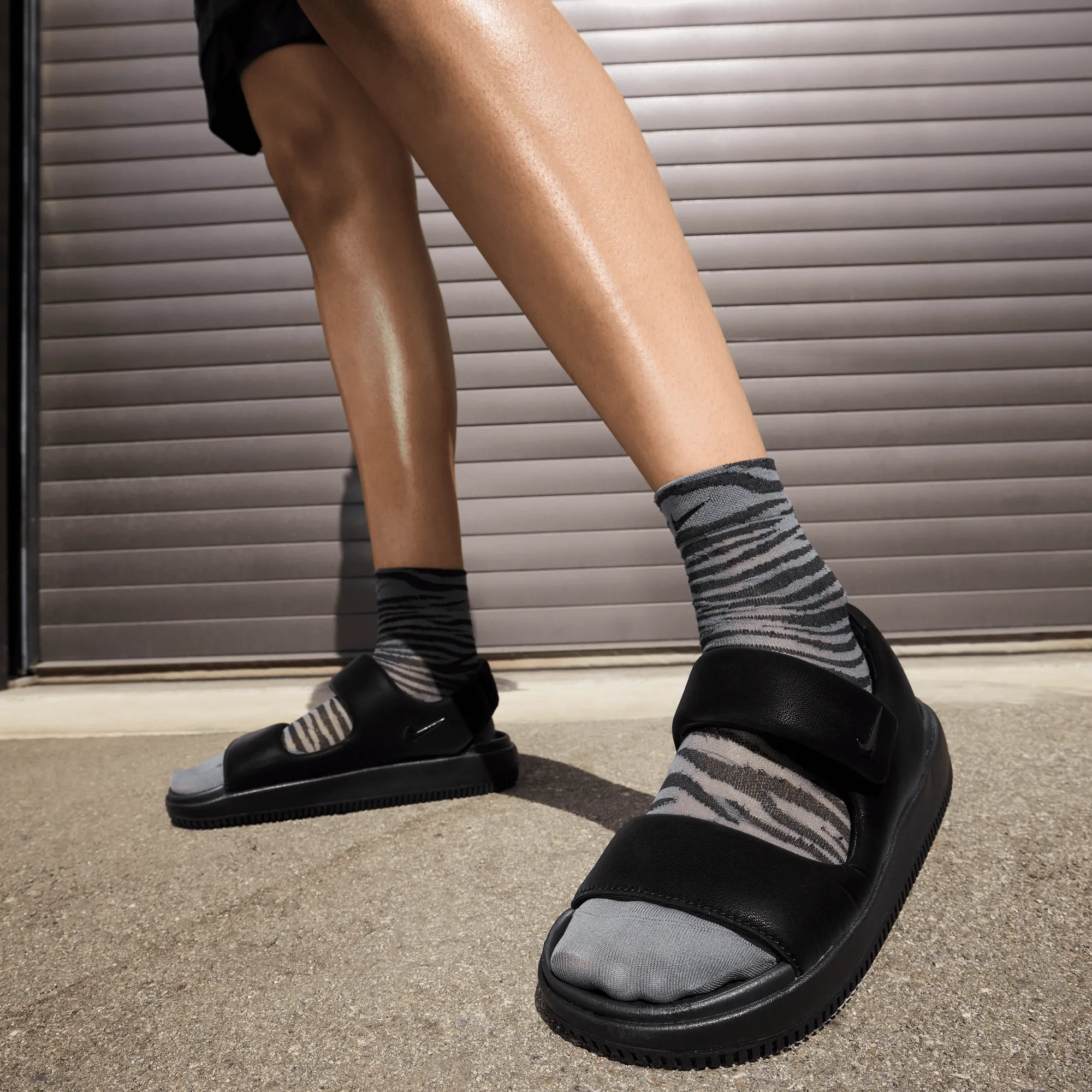 NIKE CALM  WOMEN'S SANDALS