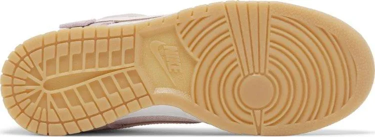 Nike Dunk Low ‘Teddy Bear’ (W)
