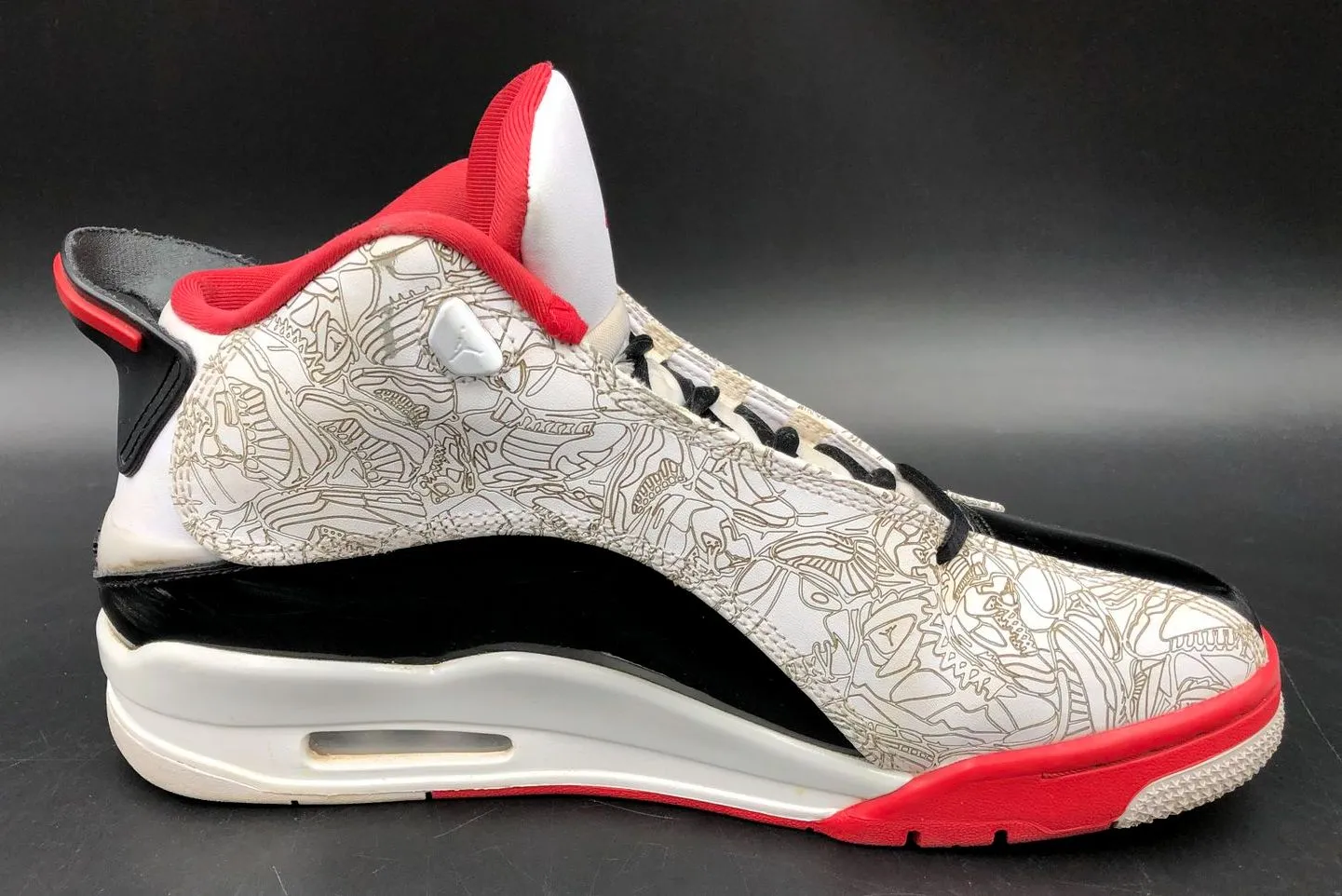 Nike Jordan Dub Zero Men's 'Varsity Red' & White/Black Sneakers - Size 8 ( COA)