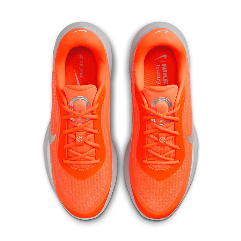 Nike Men's Journey Run PRM