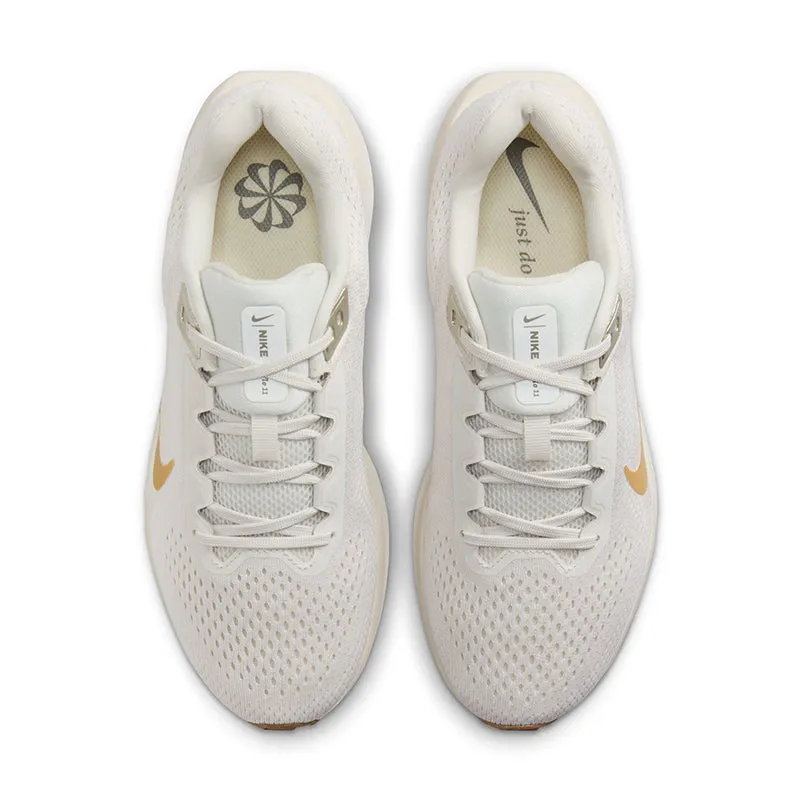 Nike Women's Winflo 11