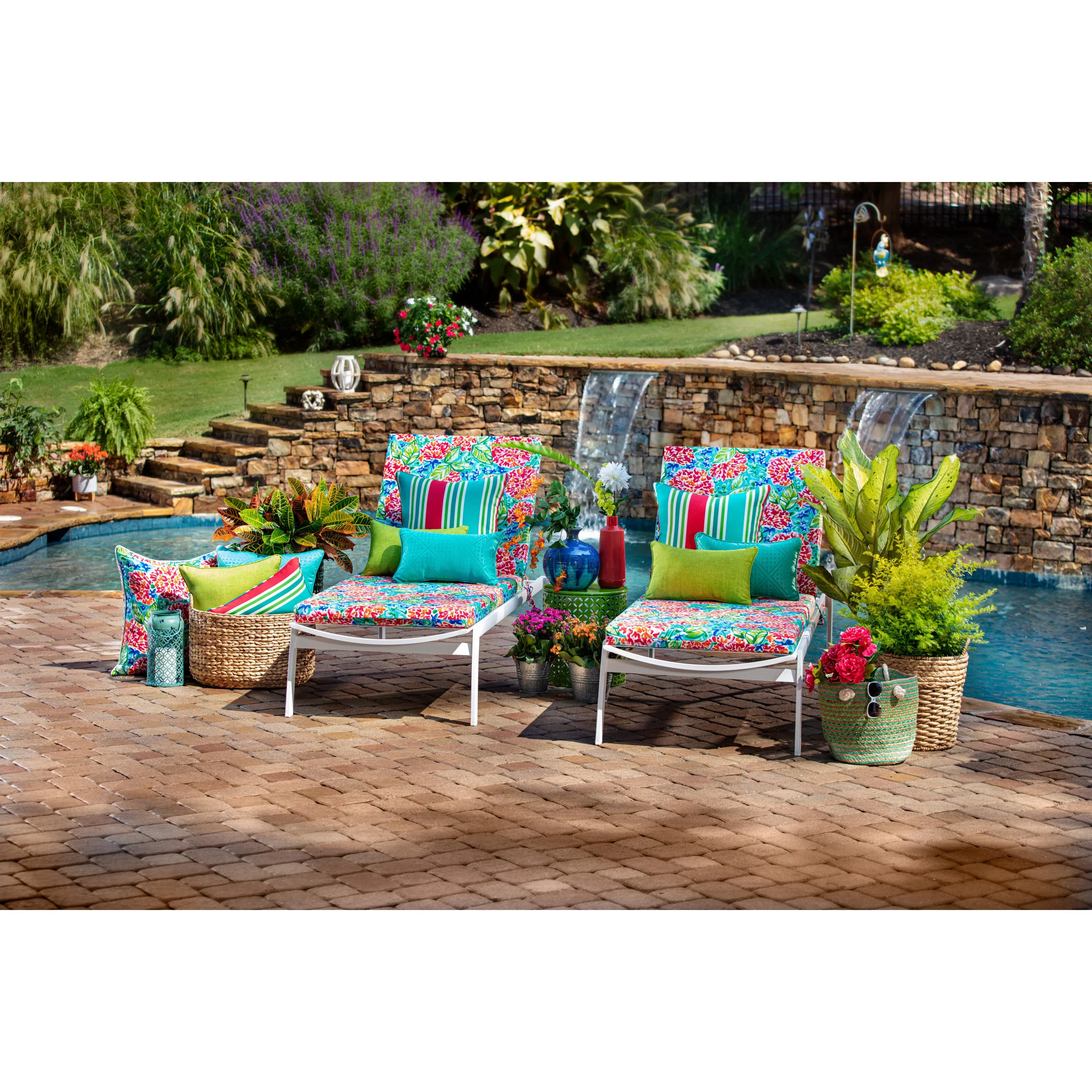 Outdoor/Indoor Baja Linen Lime 16.5-inch Throw Pillow (Set of 2)