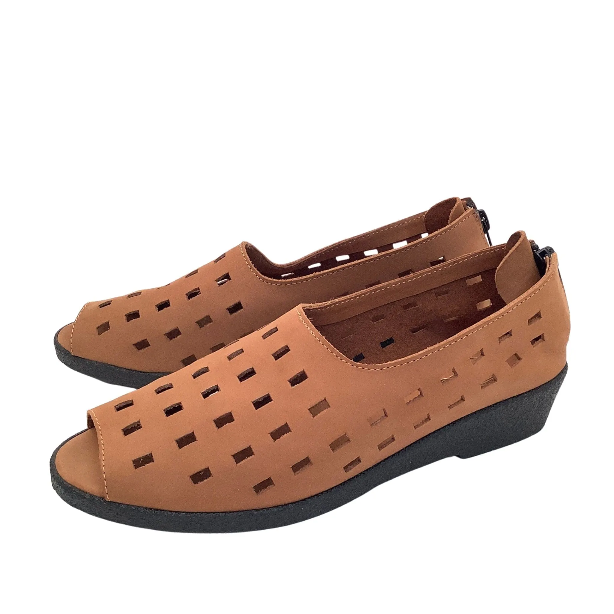Pupilo Flat Heel Shoes