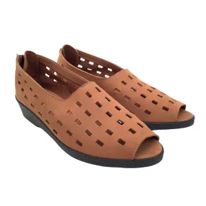 Pupilo Flat Heel Shoes