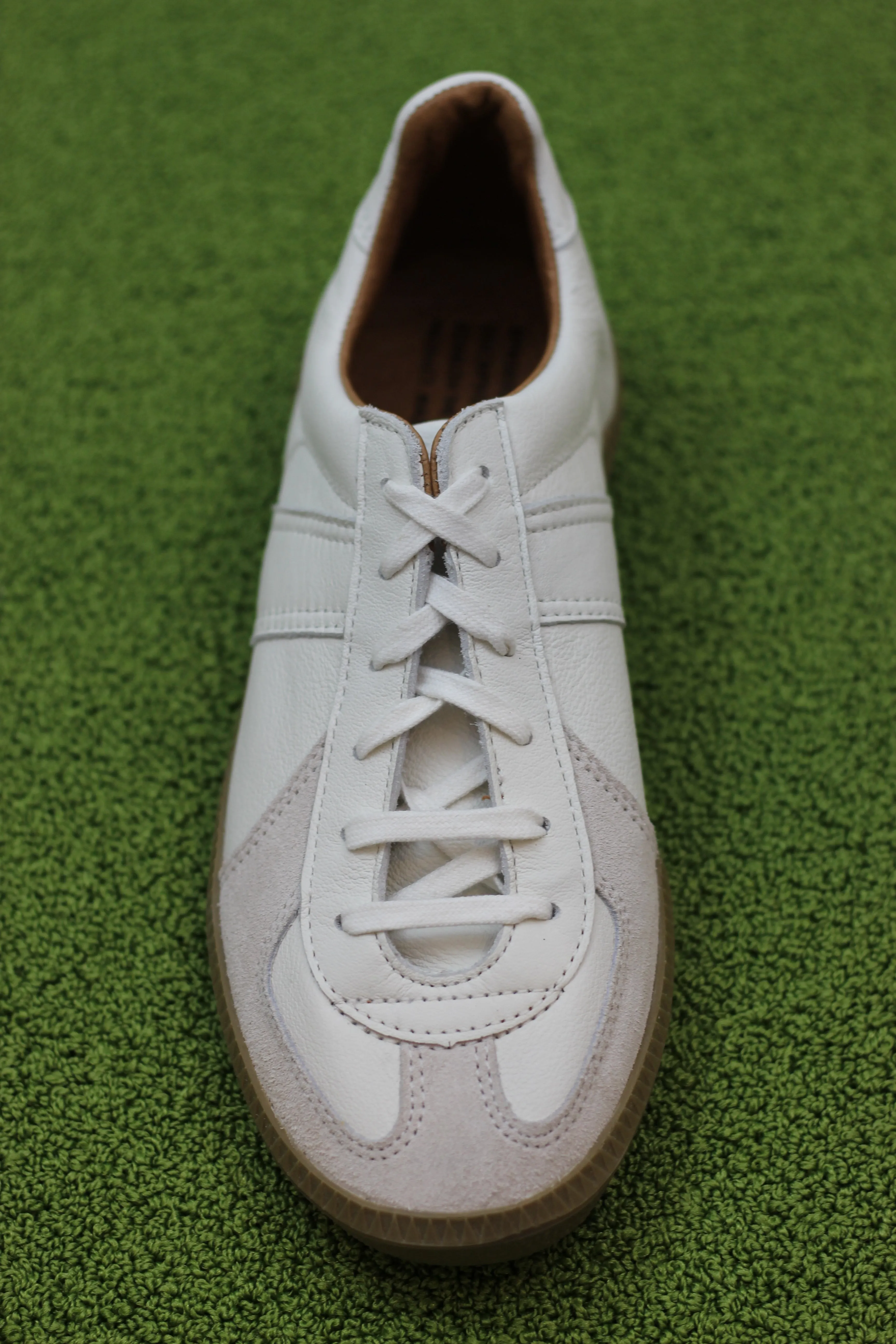 Reproduction of Found Unisex 1700L Sneaker - White Leather/Suede