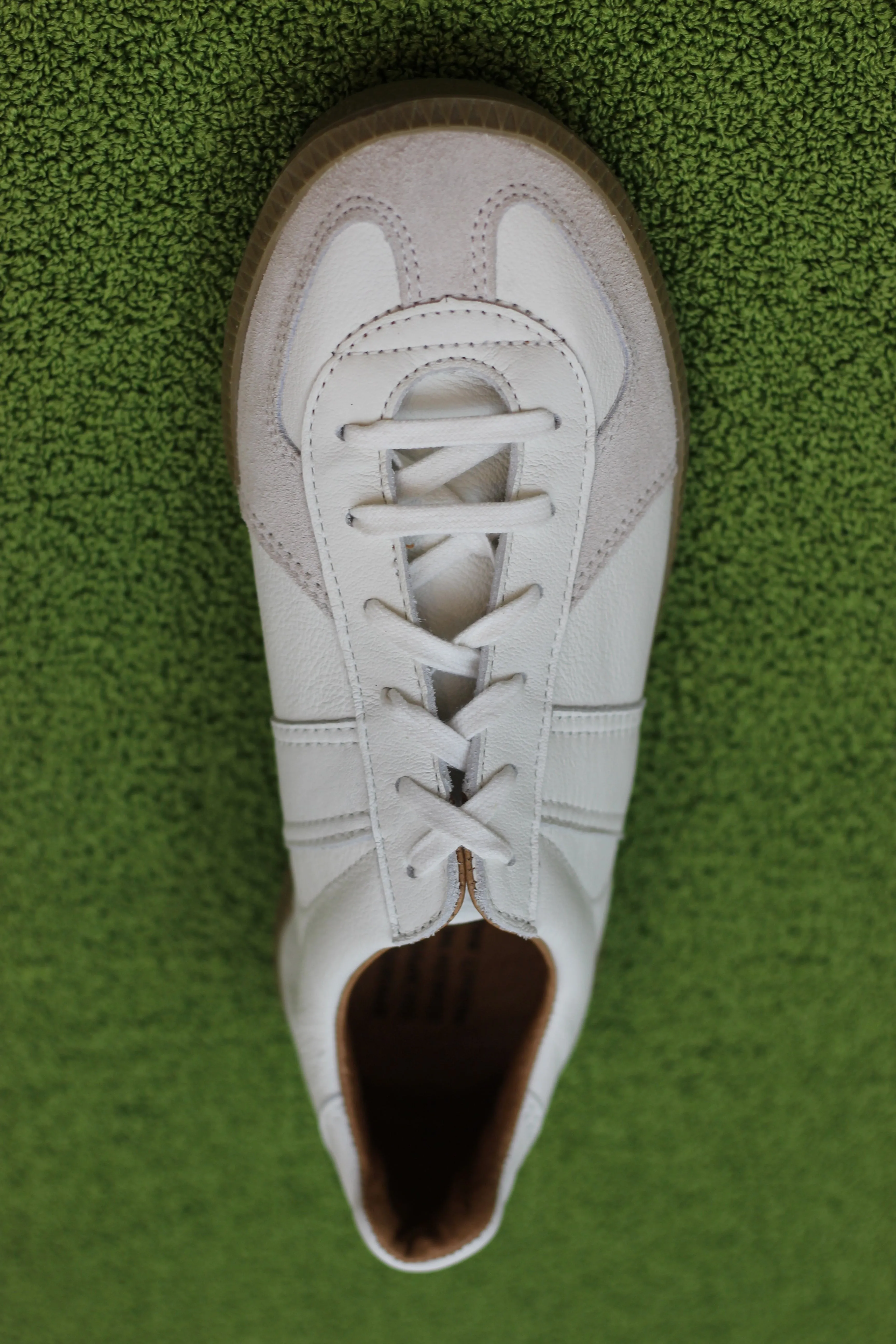 Reproduction of Found Unisex 1700L Sneaker - White Leather/Suede