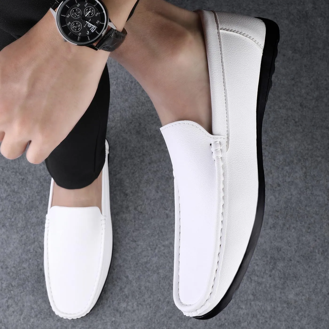 Santimon Men's Loafers Flat Breathable Casual Shoes Handmade Slip On Driving Shoes Fashion Business Moccasin Shoes