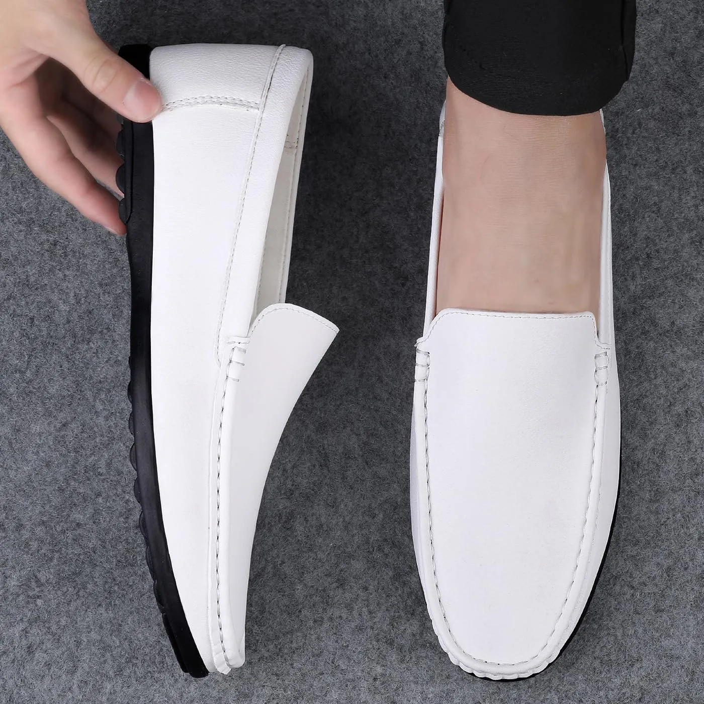 Santimon Men's Loafers Flat Breathable Casual Shoes Handmade Slip On Driving Shoes Fashion Business Moccasin Shoes