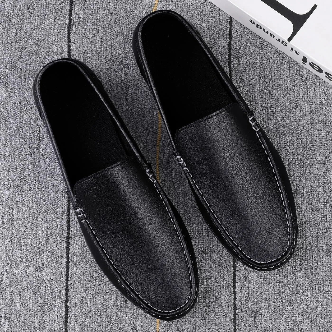 Santimon Men's Loafers Flat Breathable Casual Shoes Handmade Slip On Driving Shoes Fashion Business Moccasin Shoes