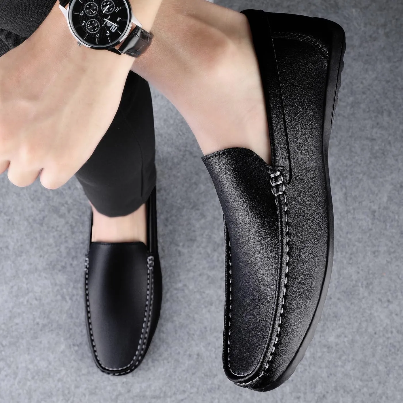 Santimon Men's Loafers Flat Breathable Casual Shoes Handmade Slip On Driving Shoes Fashion Business Moccasin Shoes